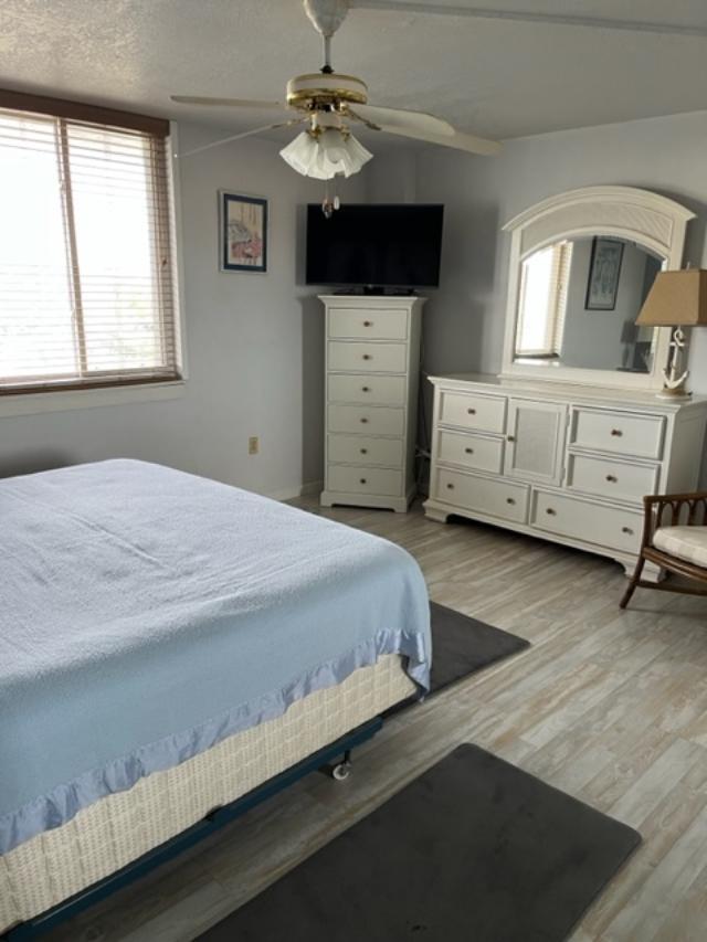 DOLPHIN POINT CONDO - Residential Lease