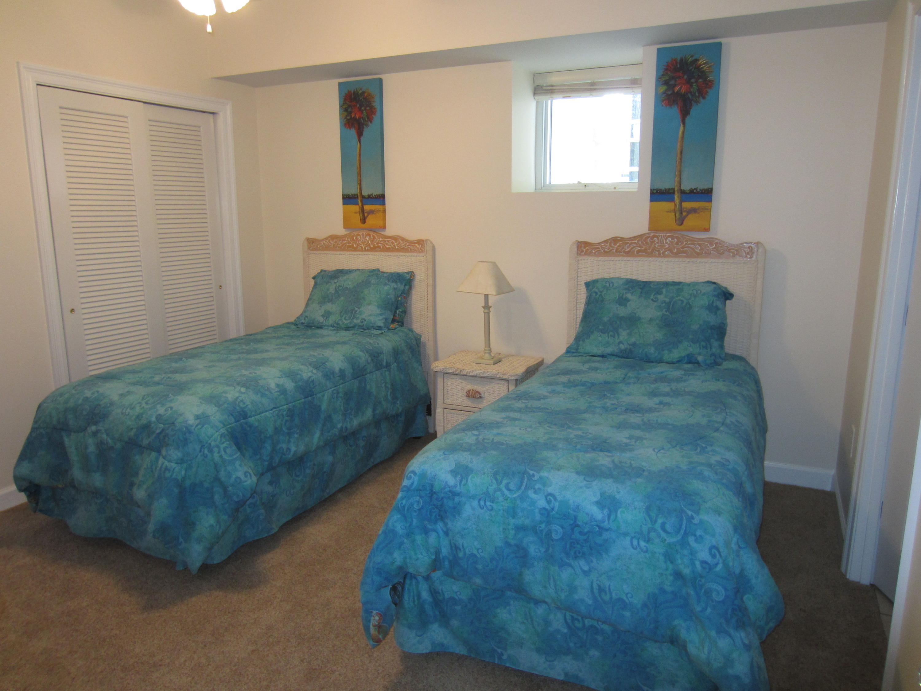 STERLING SHORESSterling Shores Condo - Residential