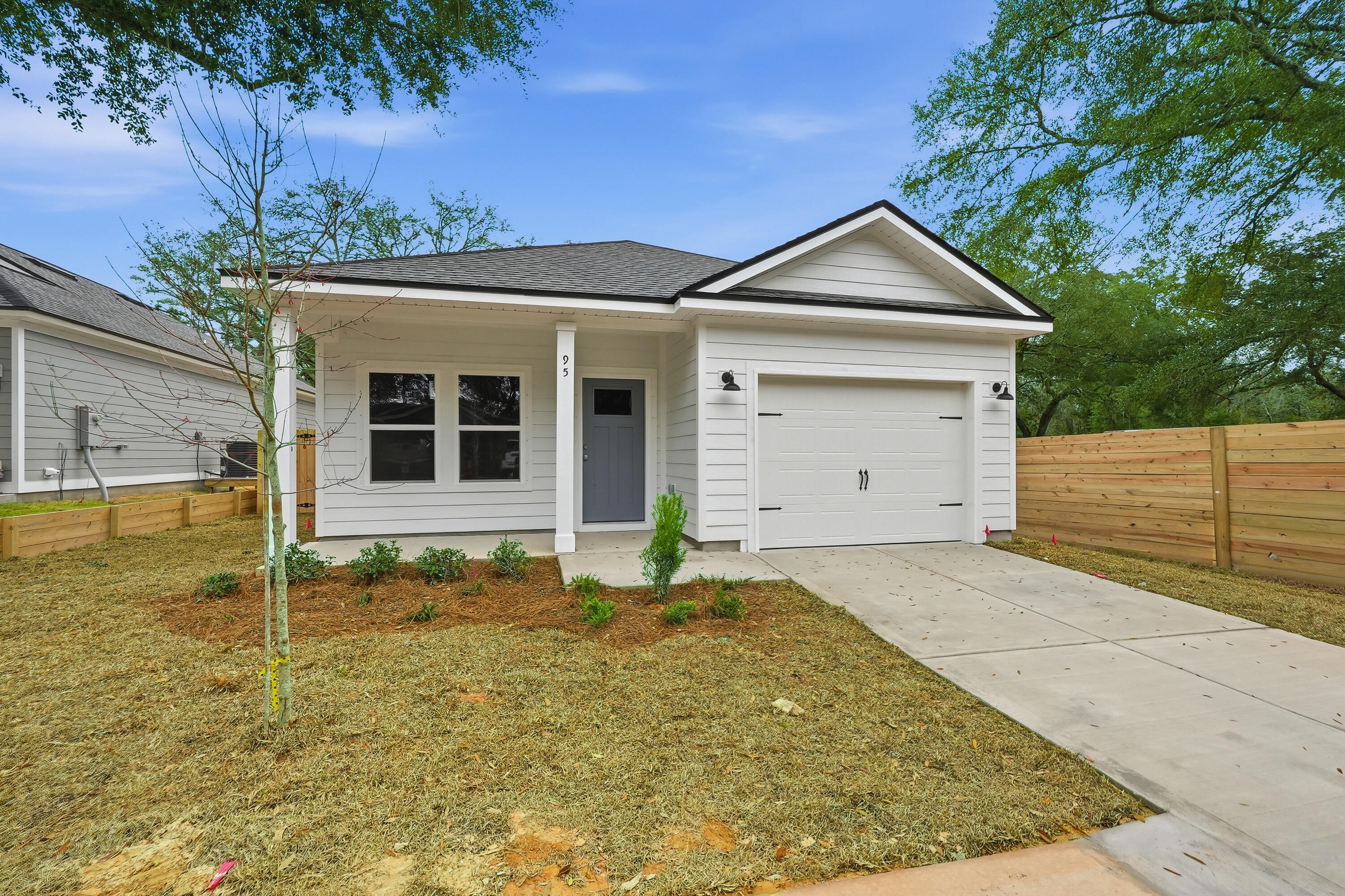 Live Oak Cottages - Residential