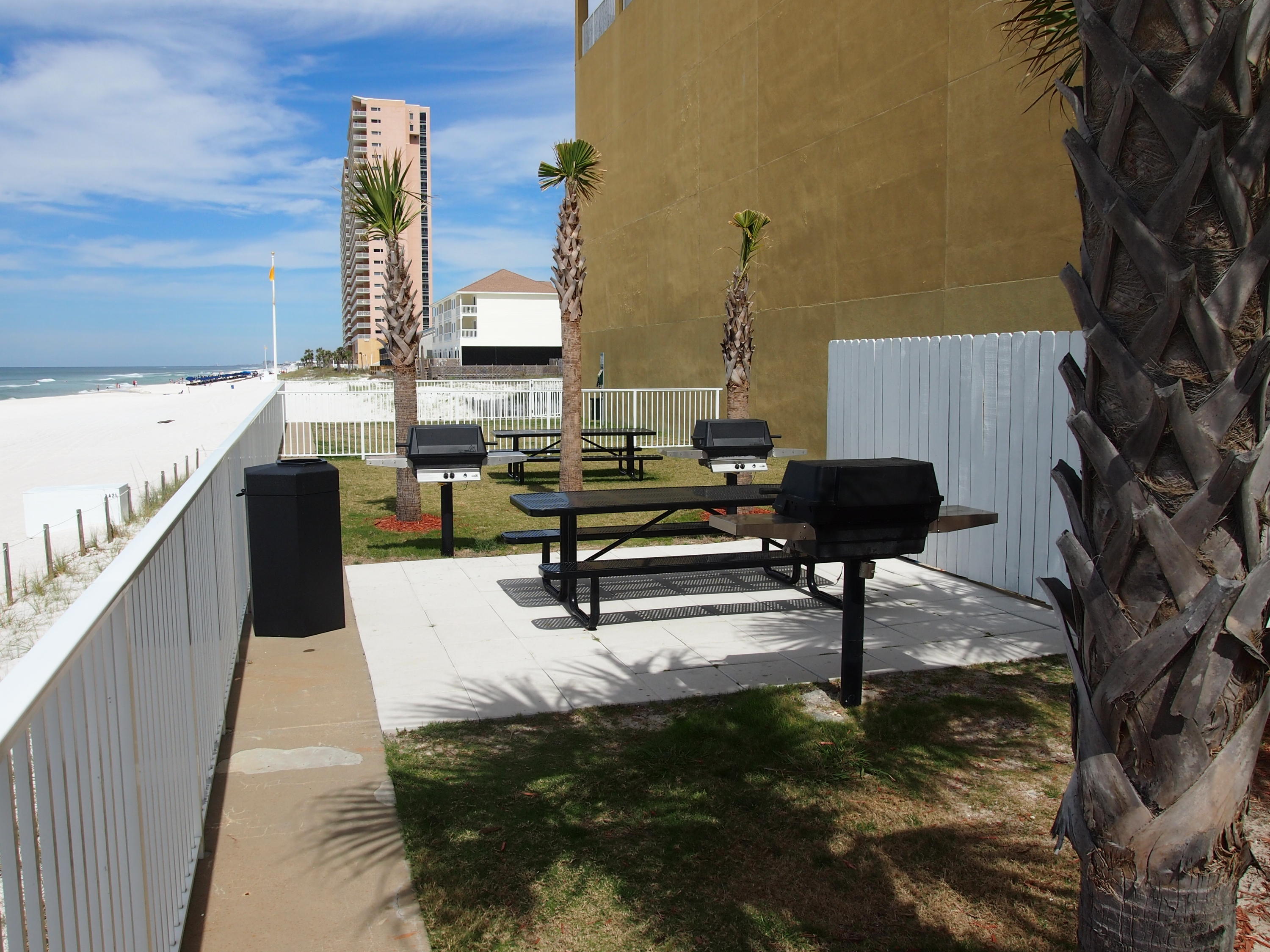 TROPIC WINDS - Residential