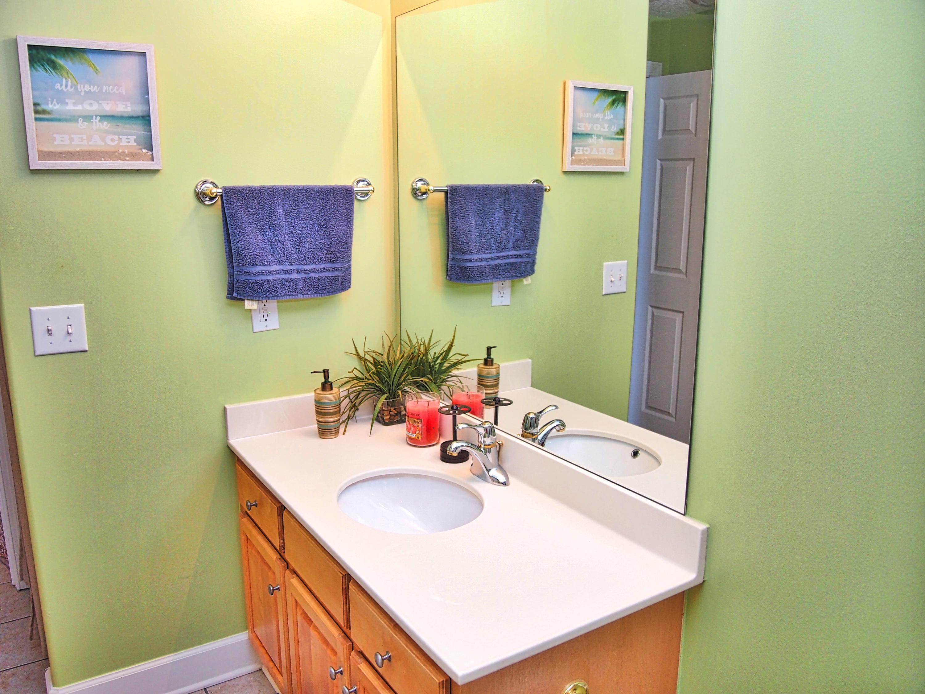 TROPIC WINDS - Residential