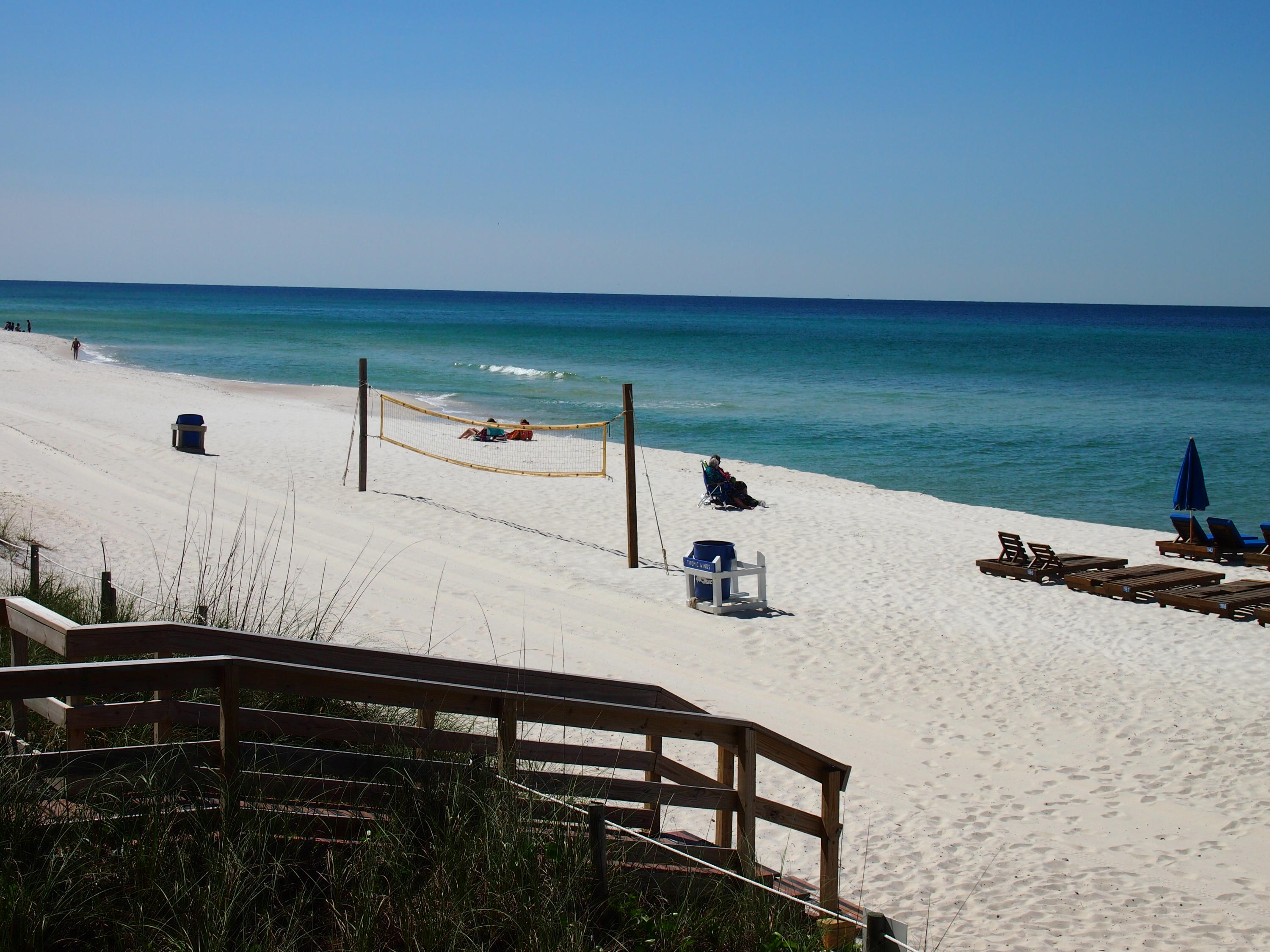 TROPIC WINDS - Residential