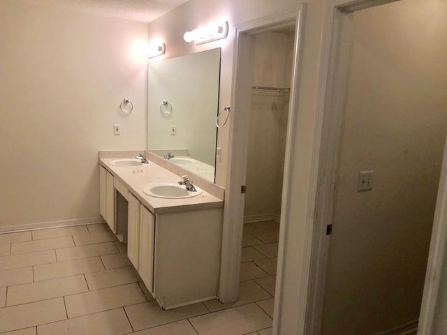 SUGAR CREEK S/D - Residential Lease