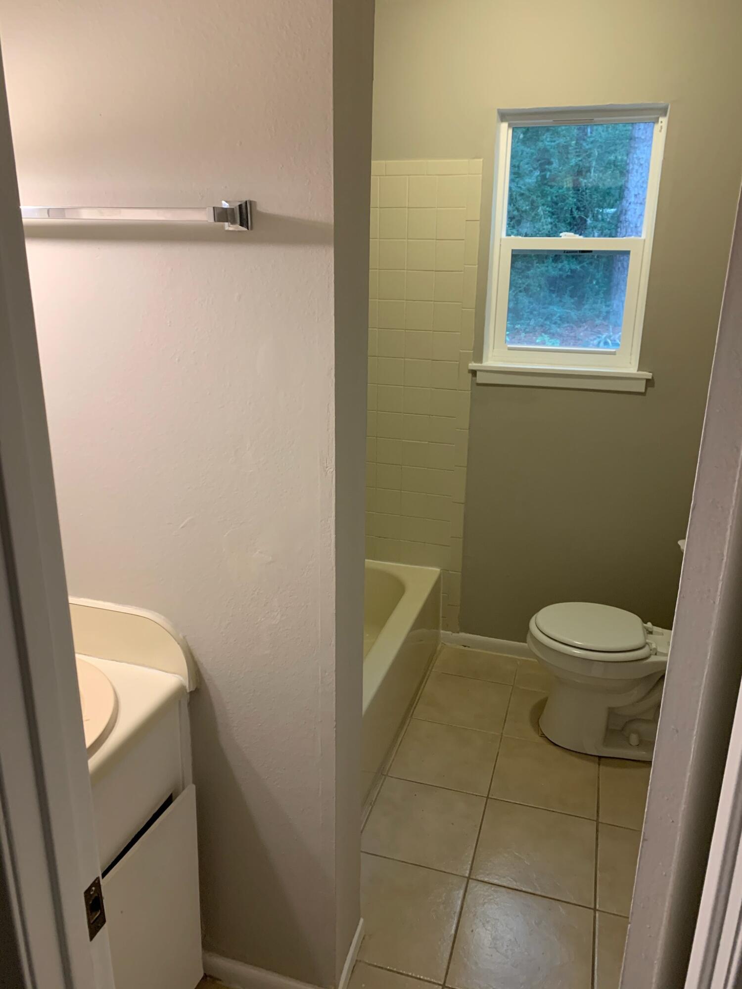 Live Oaks Apartments - Residential