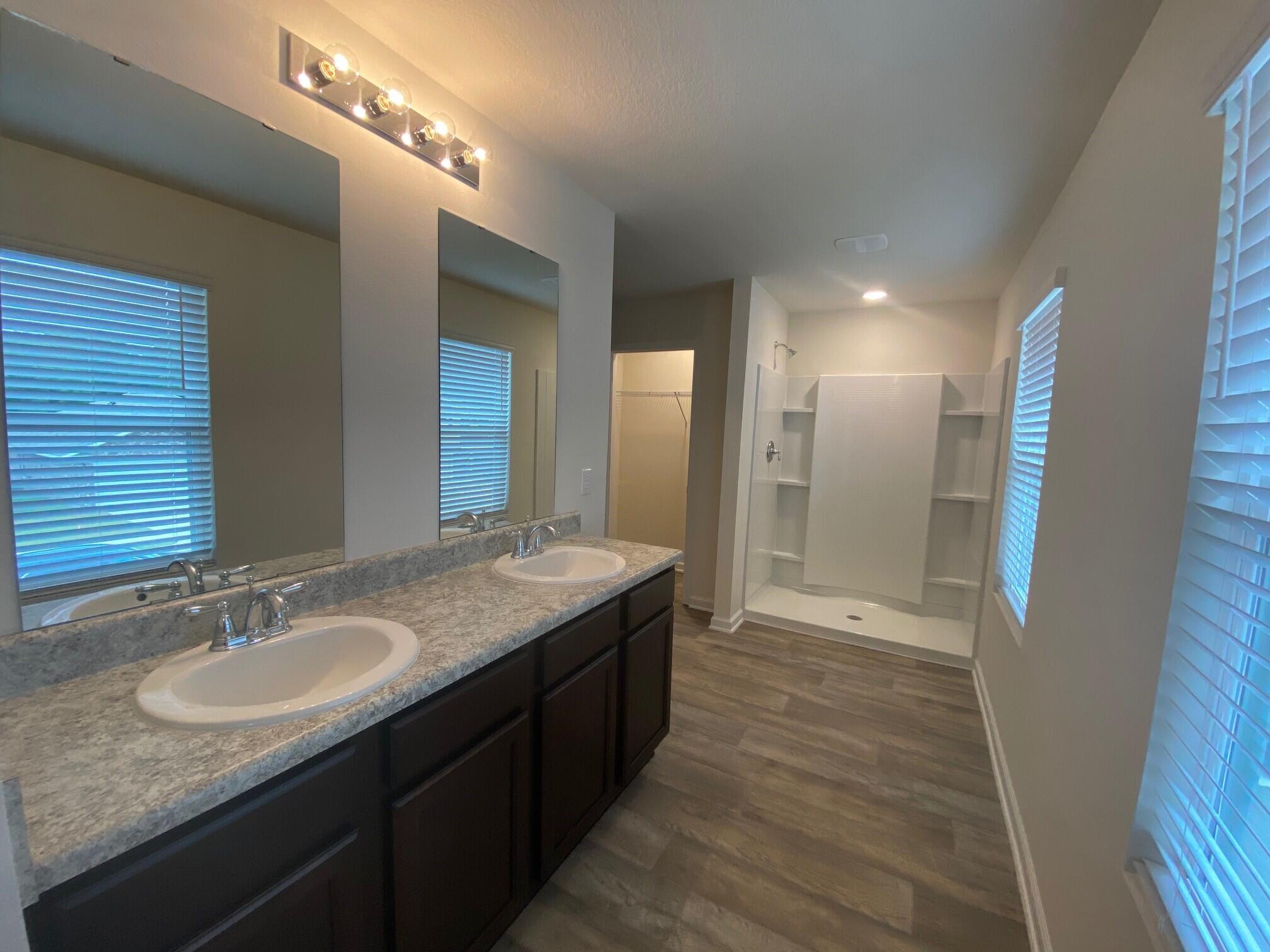 THE GROVE - Residential