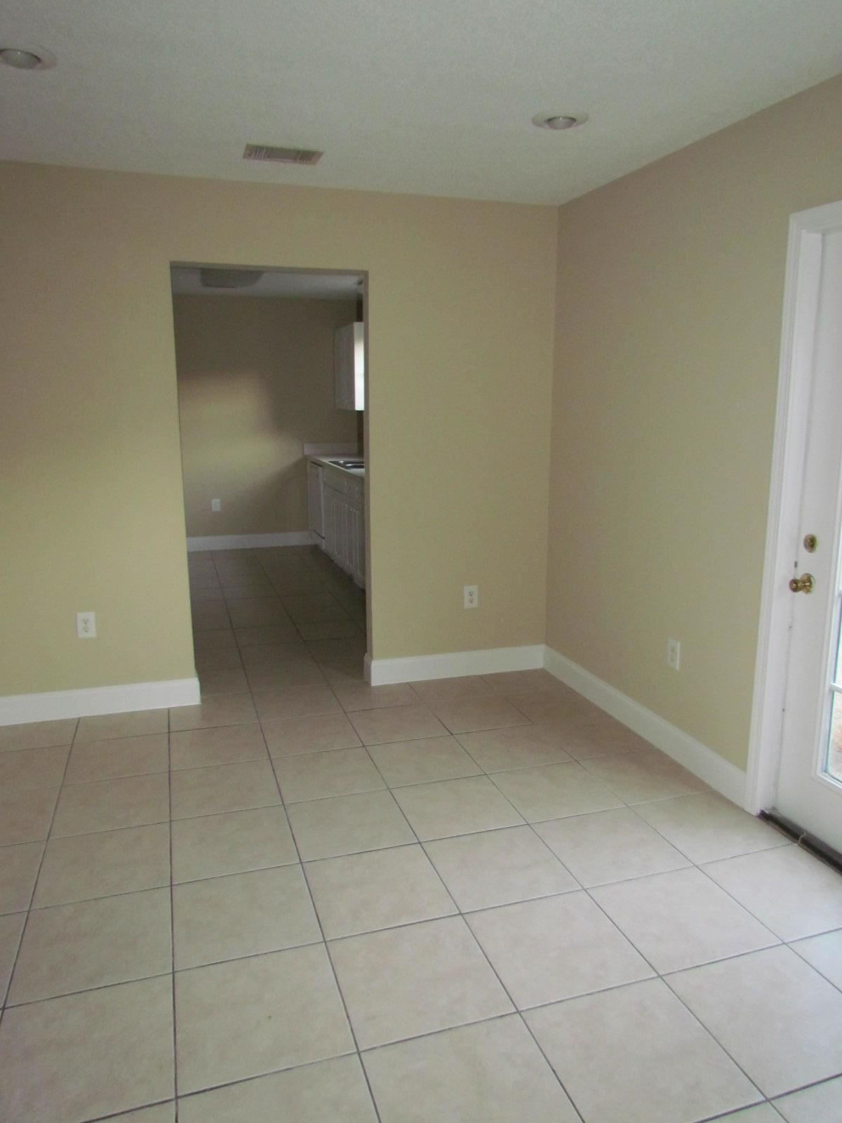 GARTMAN TH - Residential Lease