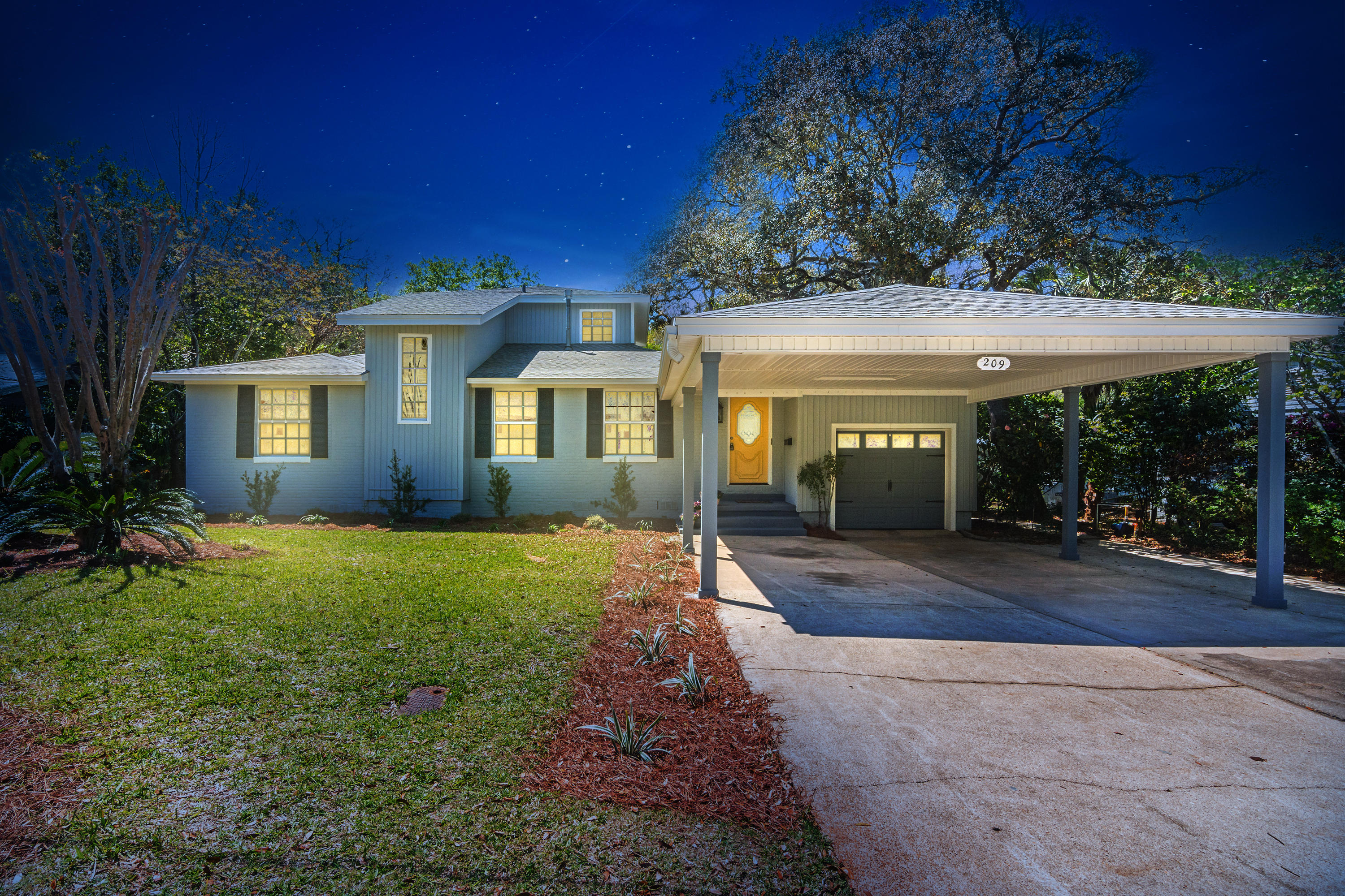 GARNIERS BEACH - Residential