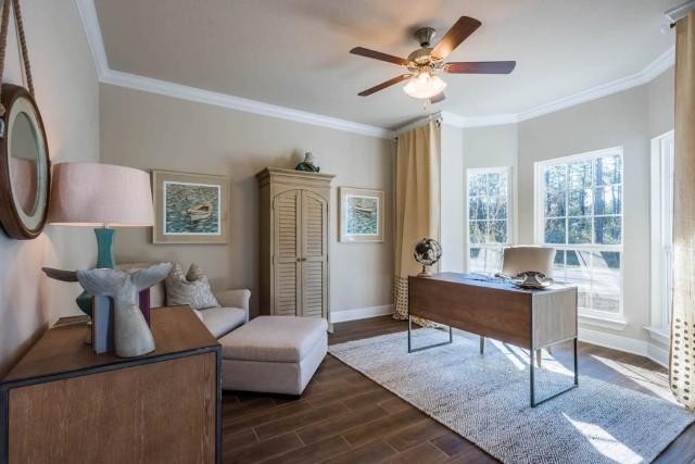 Mussett Bayou Manor - Residential