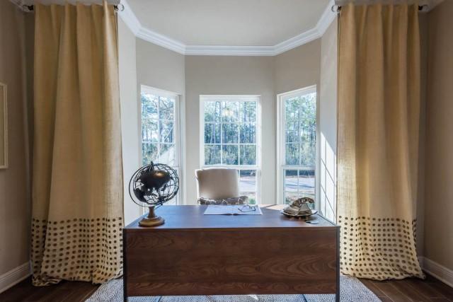 Mussett Bayou Manor - Residential