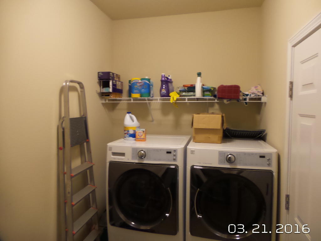 LIBERTY OAKS - Residential Lease