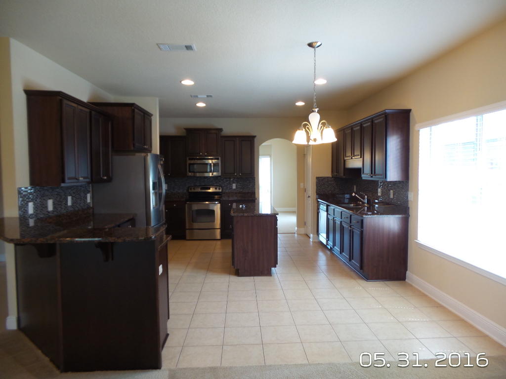 LIBERTY OAKS - Residential Lease