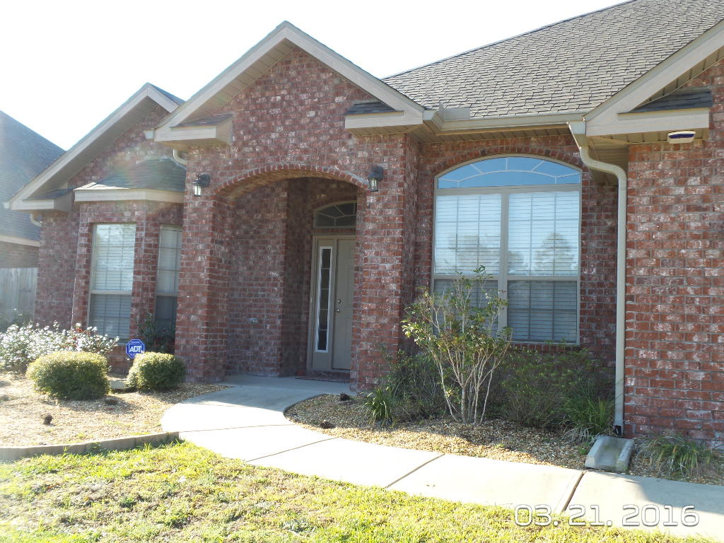 LIBERTY OAKS - Residential Lease