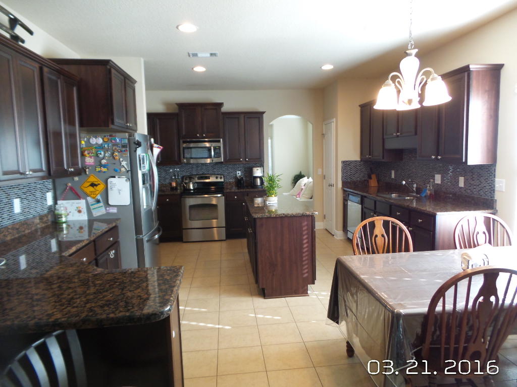 LIBERTY OAKS - Residential Lease