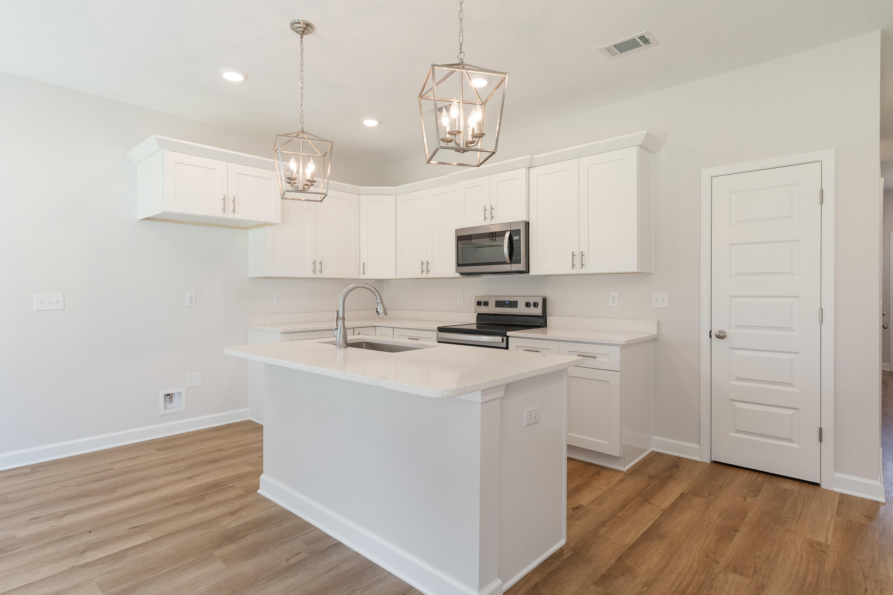 MORRIS ADDN TO CRESTVIEW - Residential