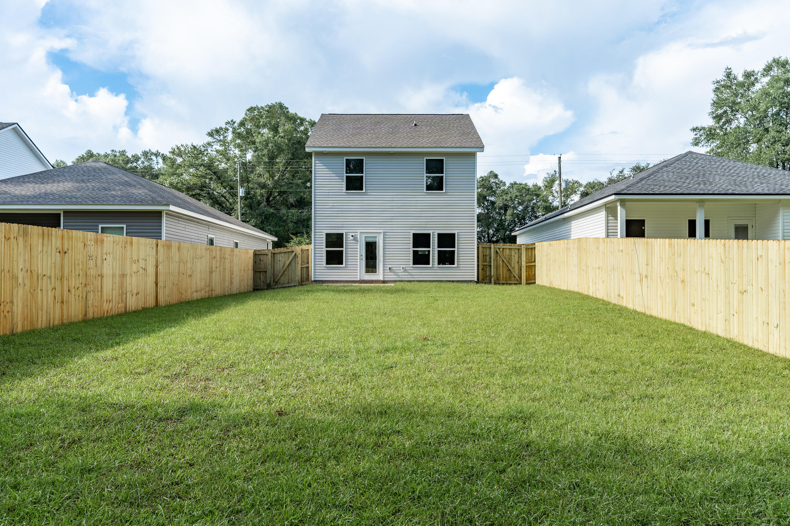 MORRIS ADDN TO CRESTVIEW - Residential