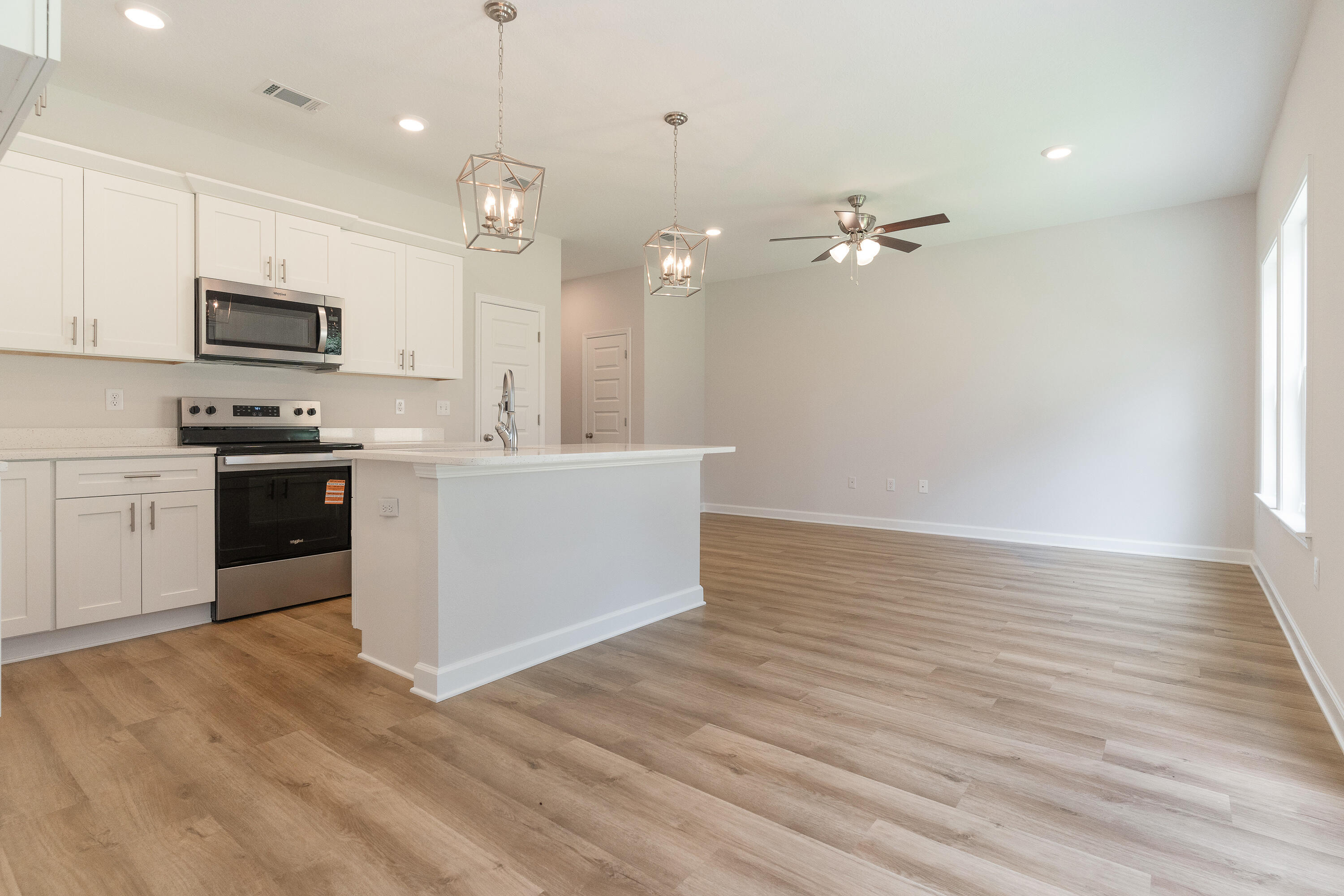 MORRIS ADDN TO CRESTVIEW - Residential