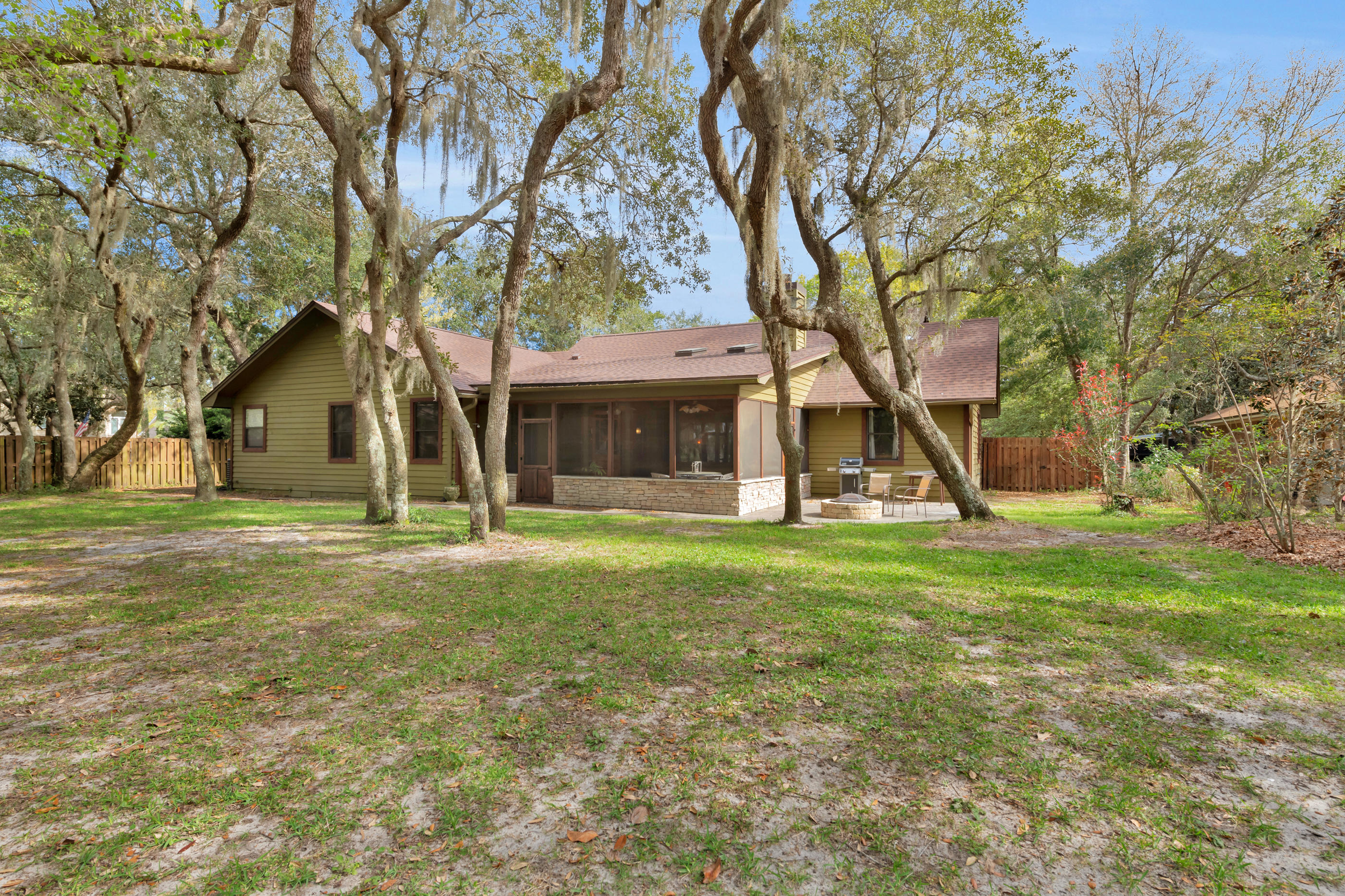 Robledal Estates - Residential