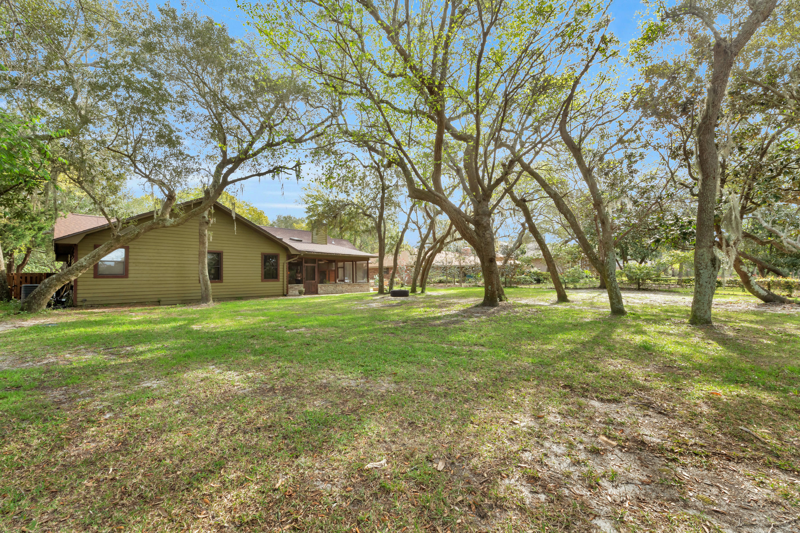 Robledal Estates - Residential