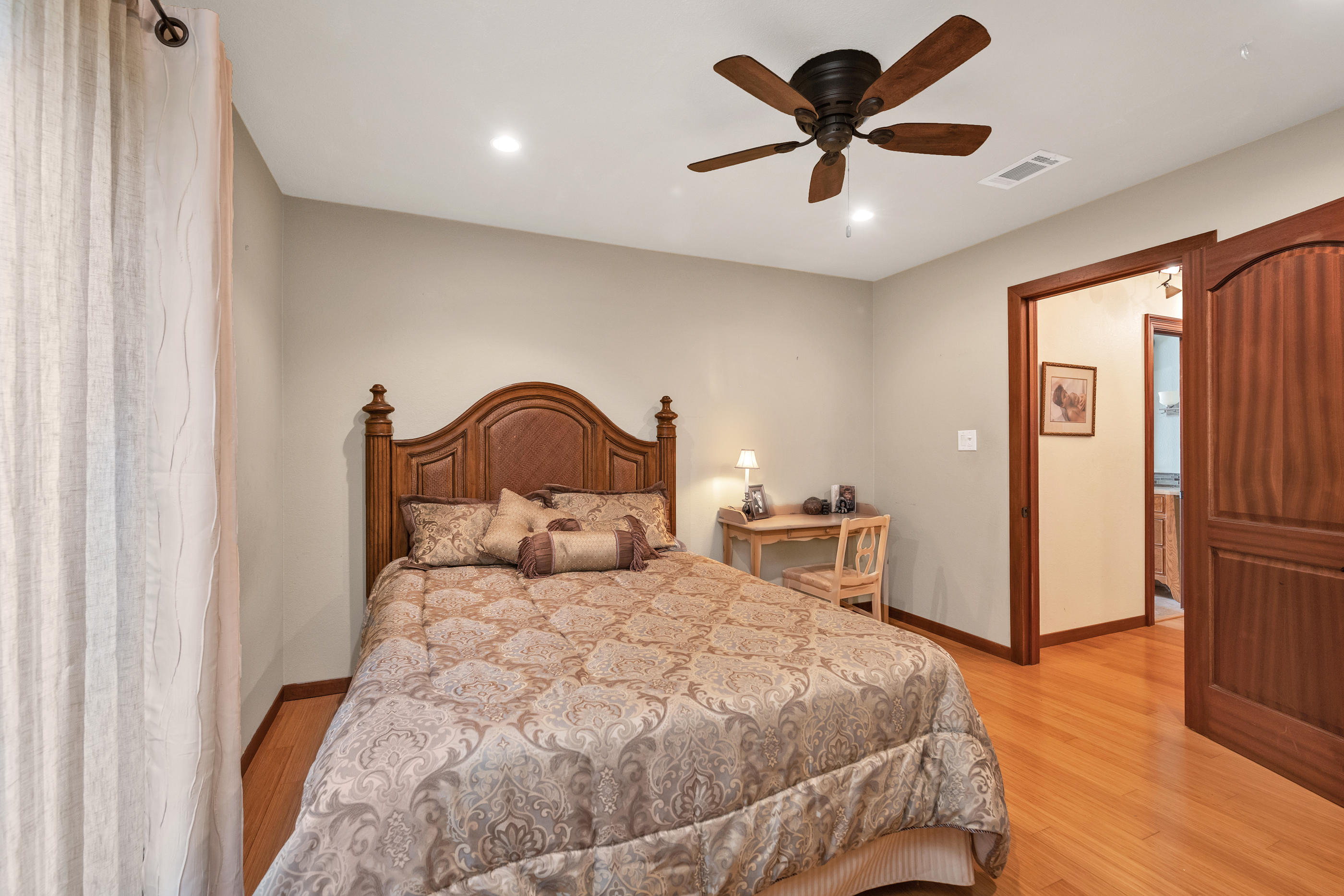 Robledal Estates - Residential