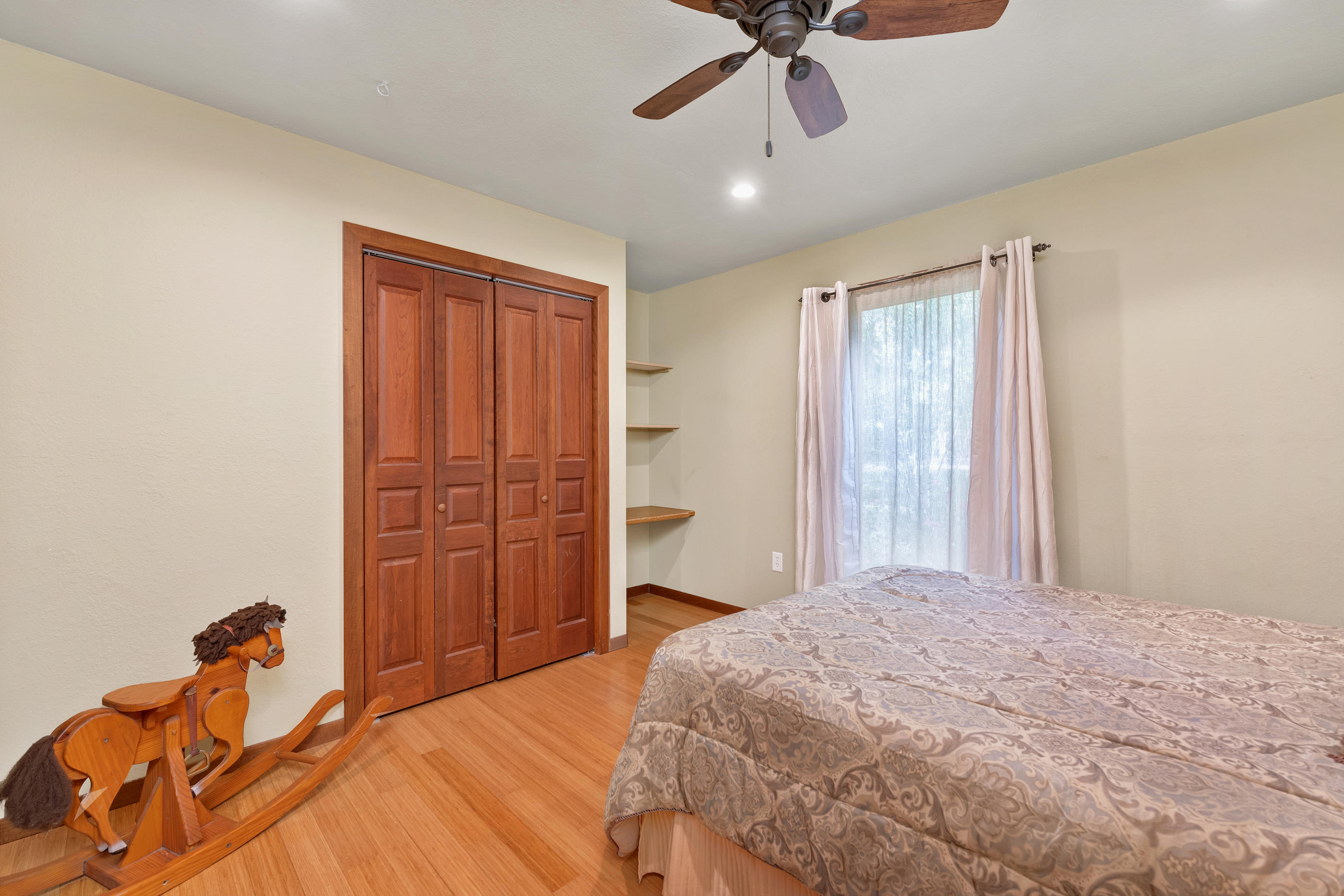 Robledal Estates - Residential