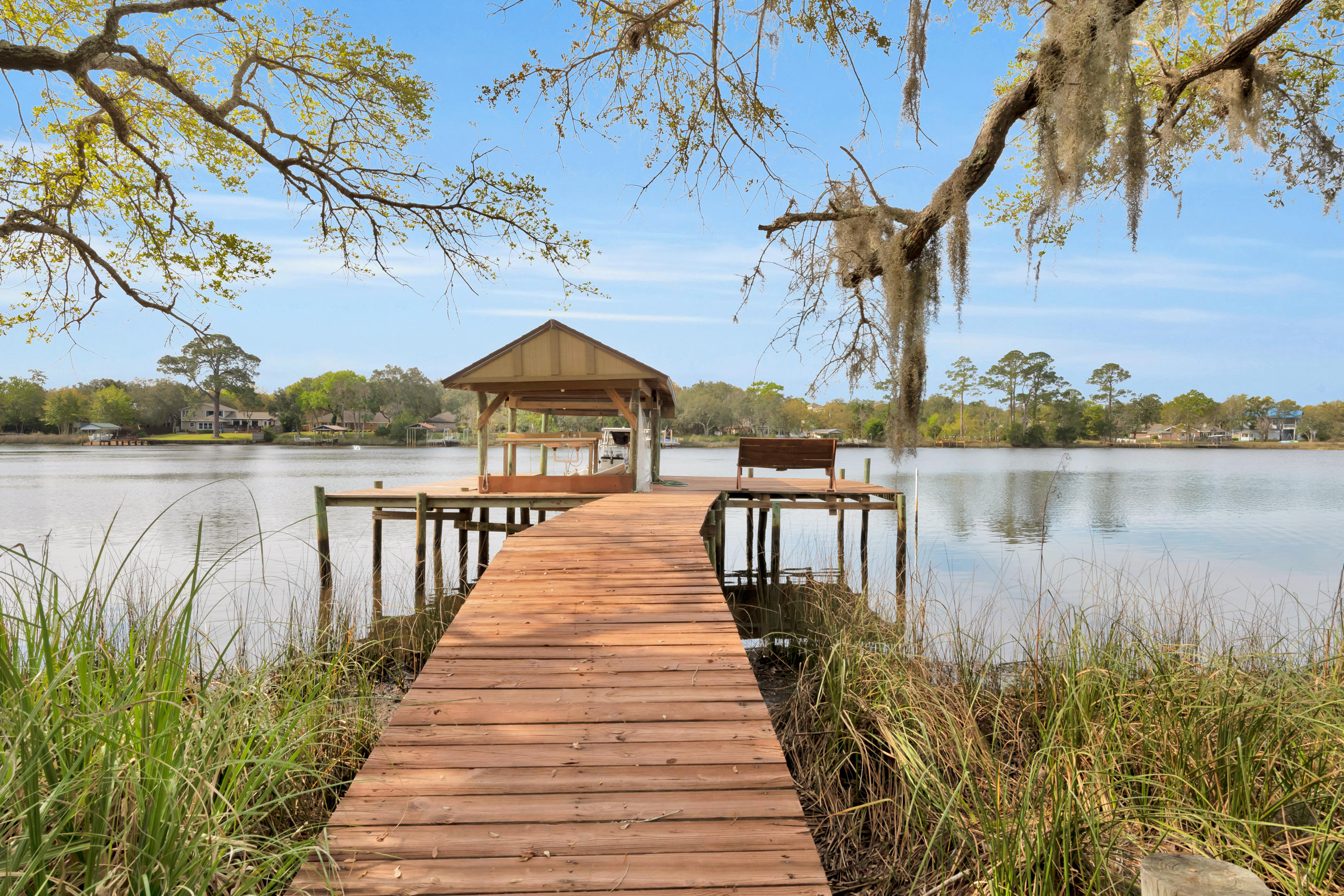 Robledal Estates - Residential