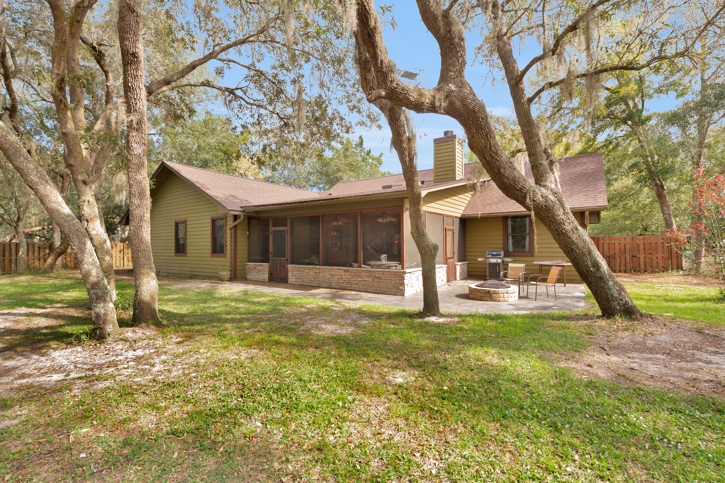 Robledal Estates - Residential