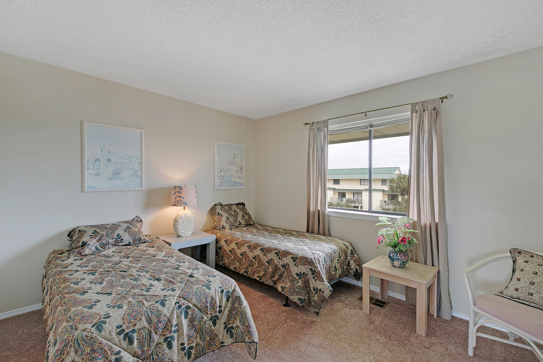 SANDPRINTS CONDO - Residential