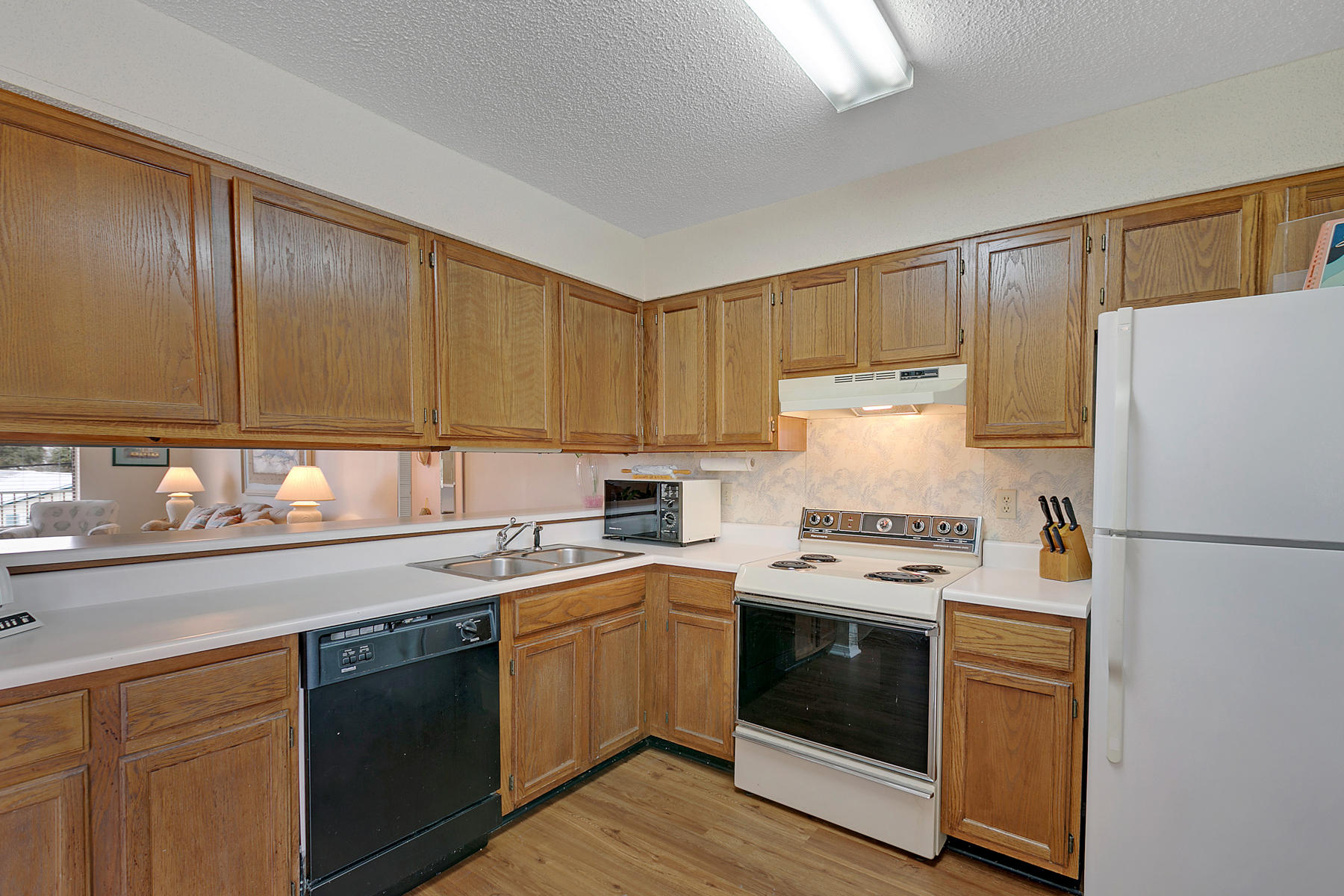 SANDPRINTS CONDO - Residential