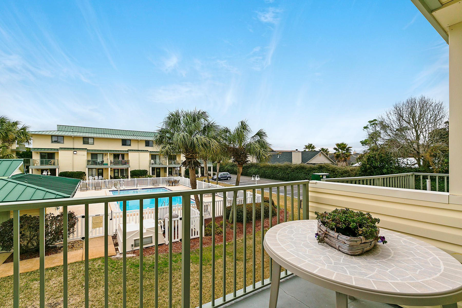 SANDPRINTS CONDO - Residential