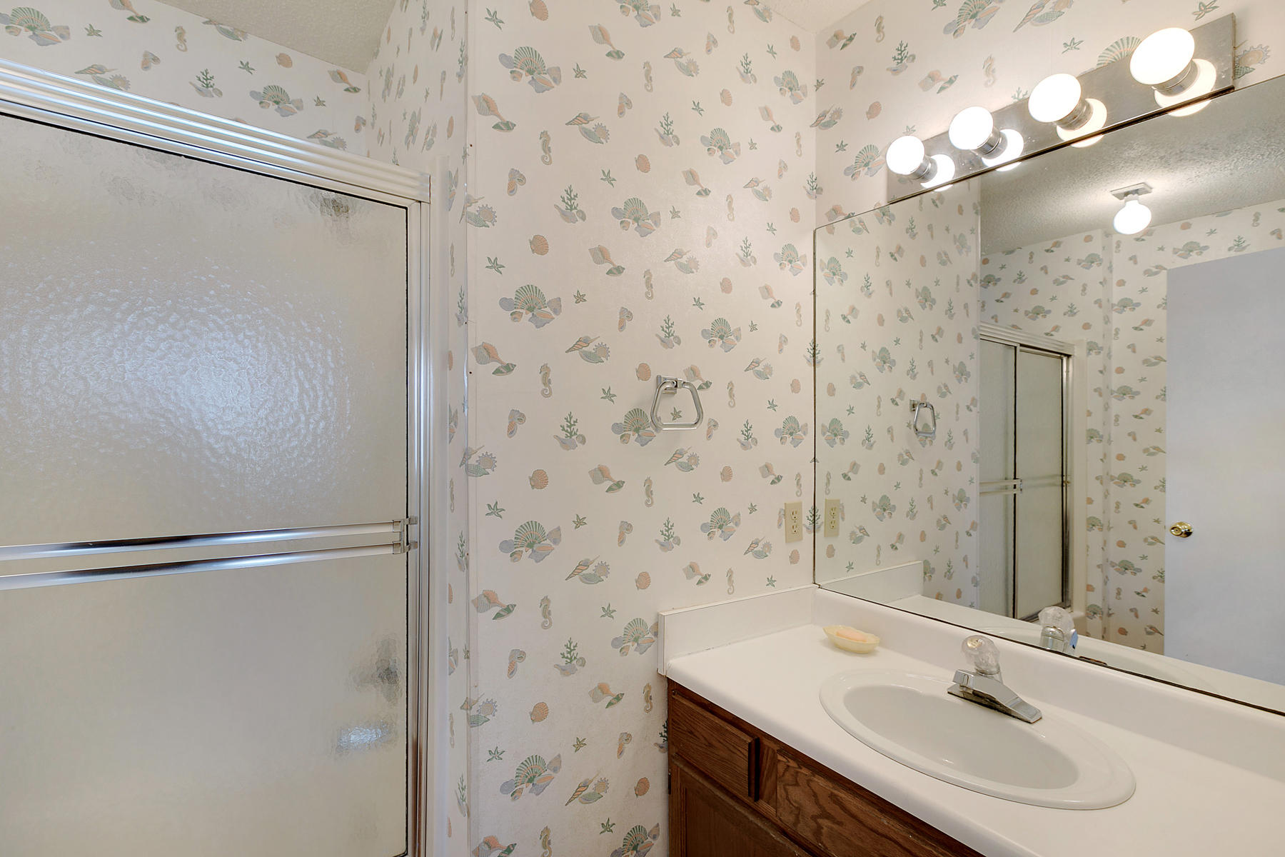 SANDPRINTS CONDO - Residential