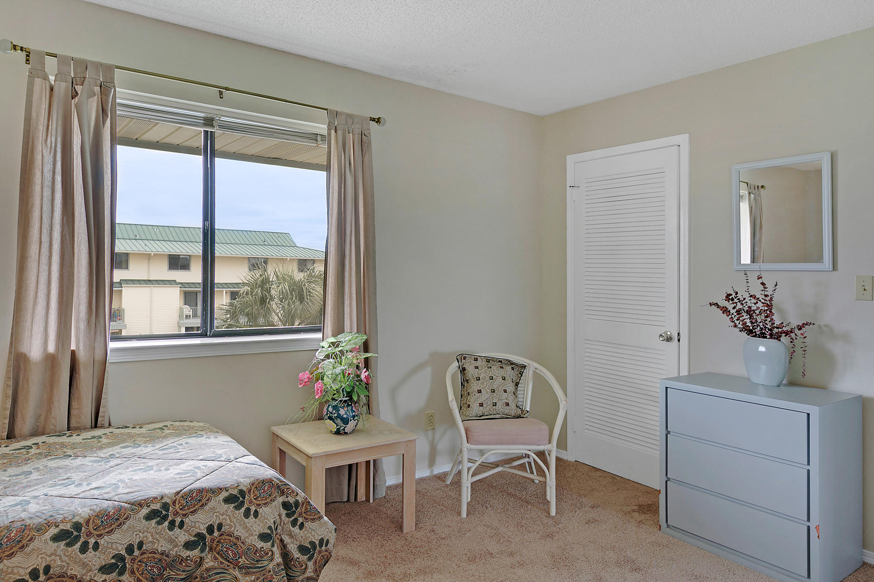 SANDPRINTS CONDO - Residential