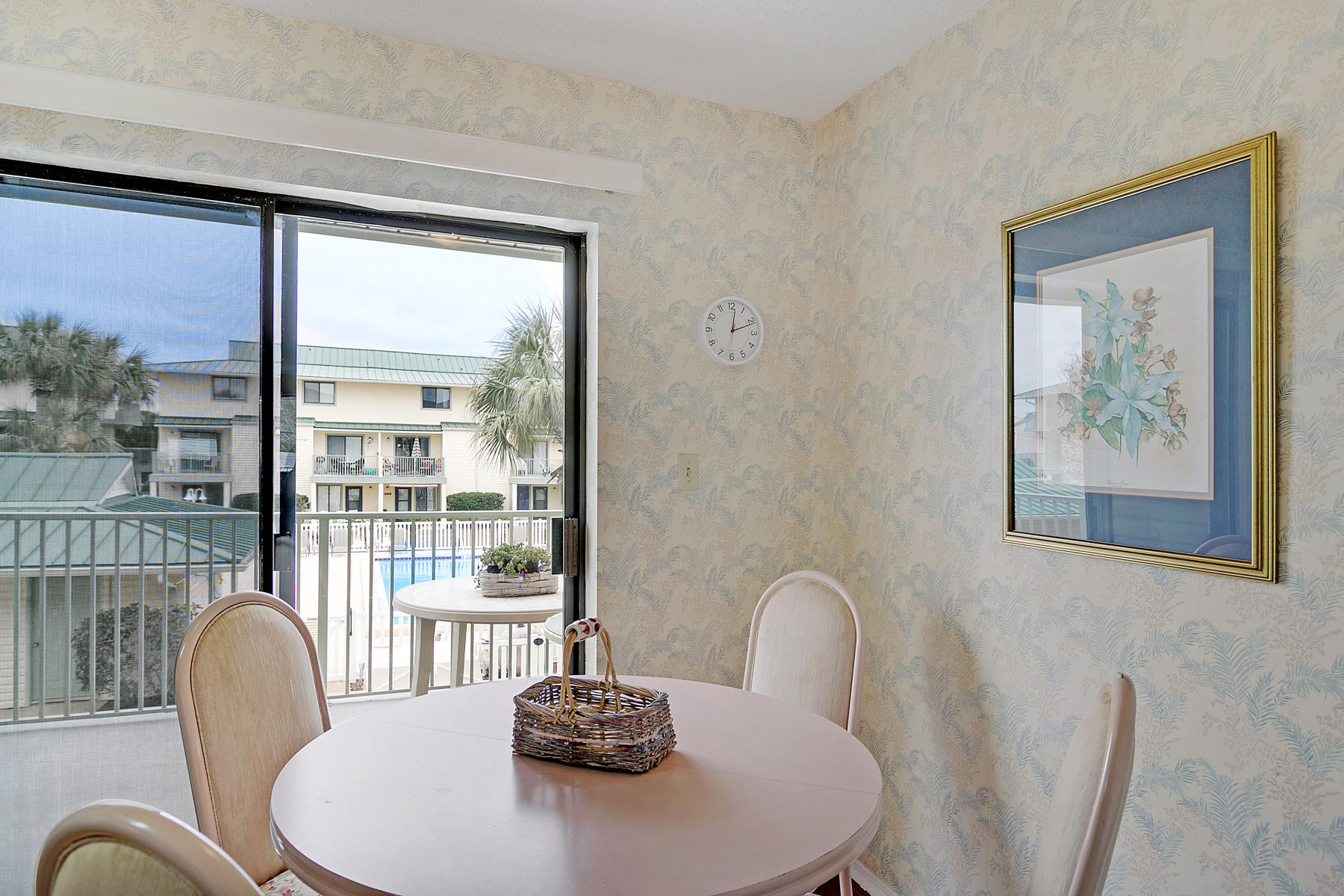 SANDPRINTS CONDO - Residential