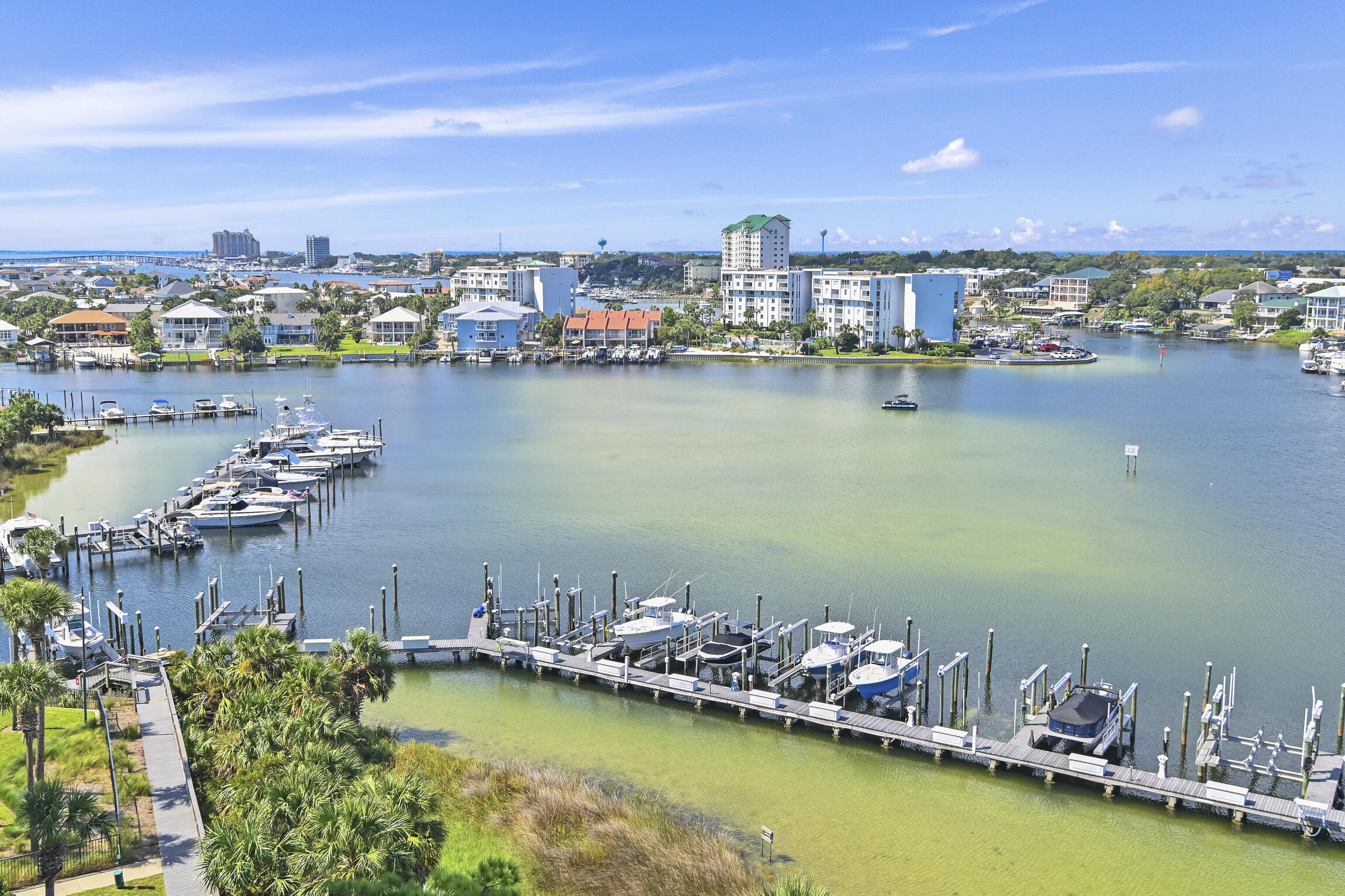 HARBOR LANDING - Residential