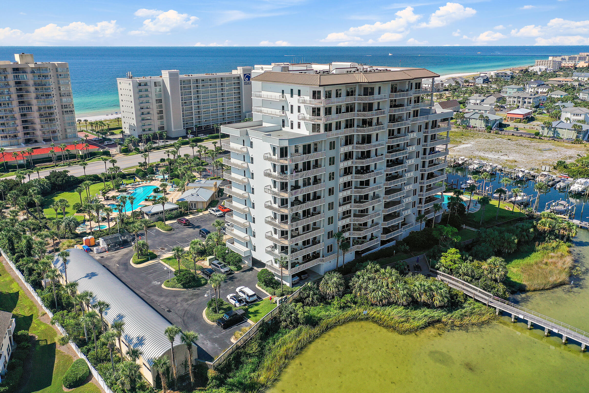 HARBOR LANDING - Residential