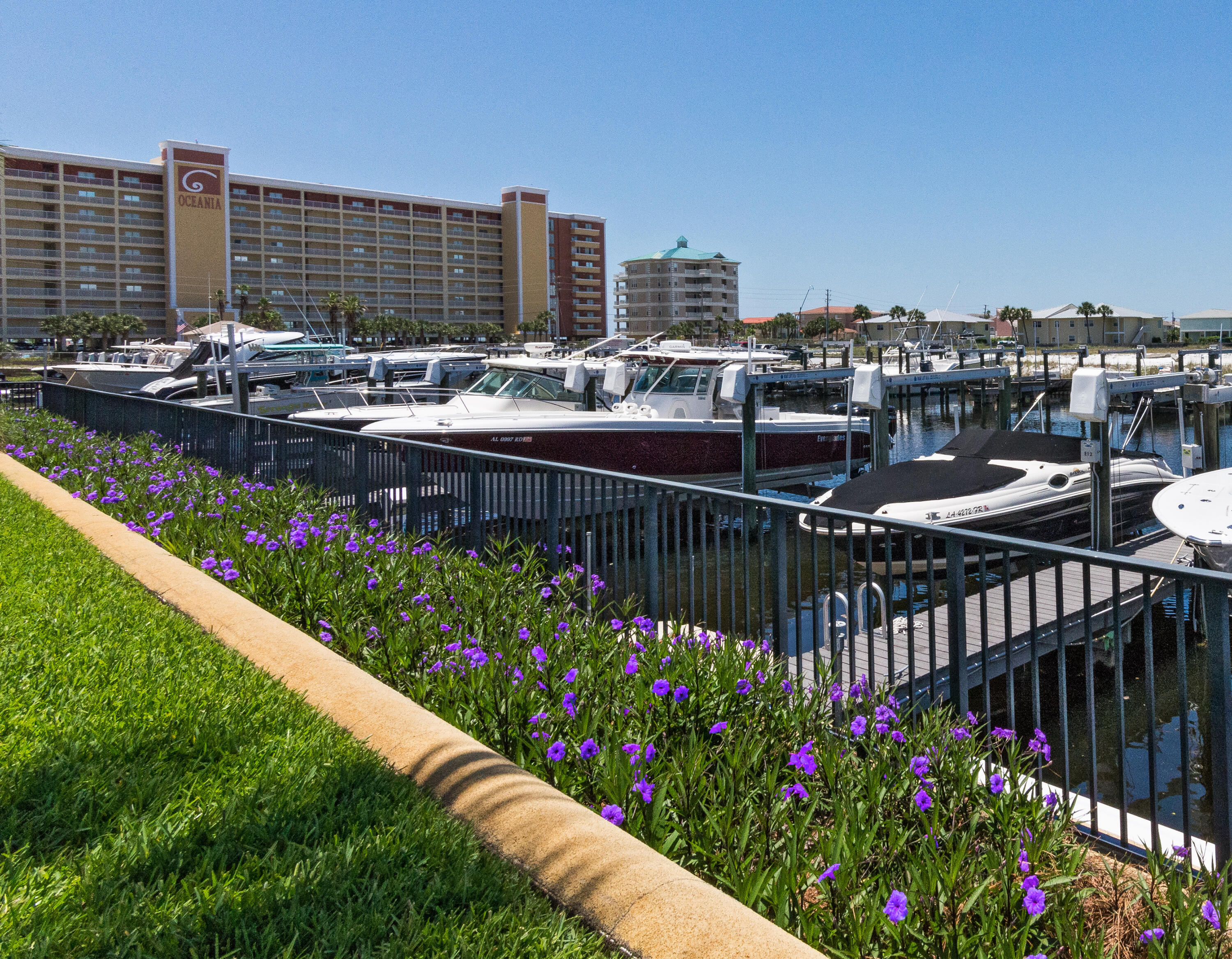 HARBOR LANDING - Residential