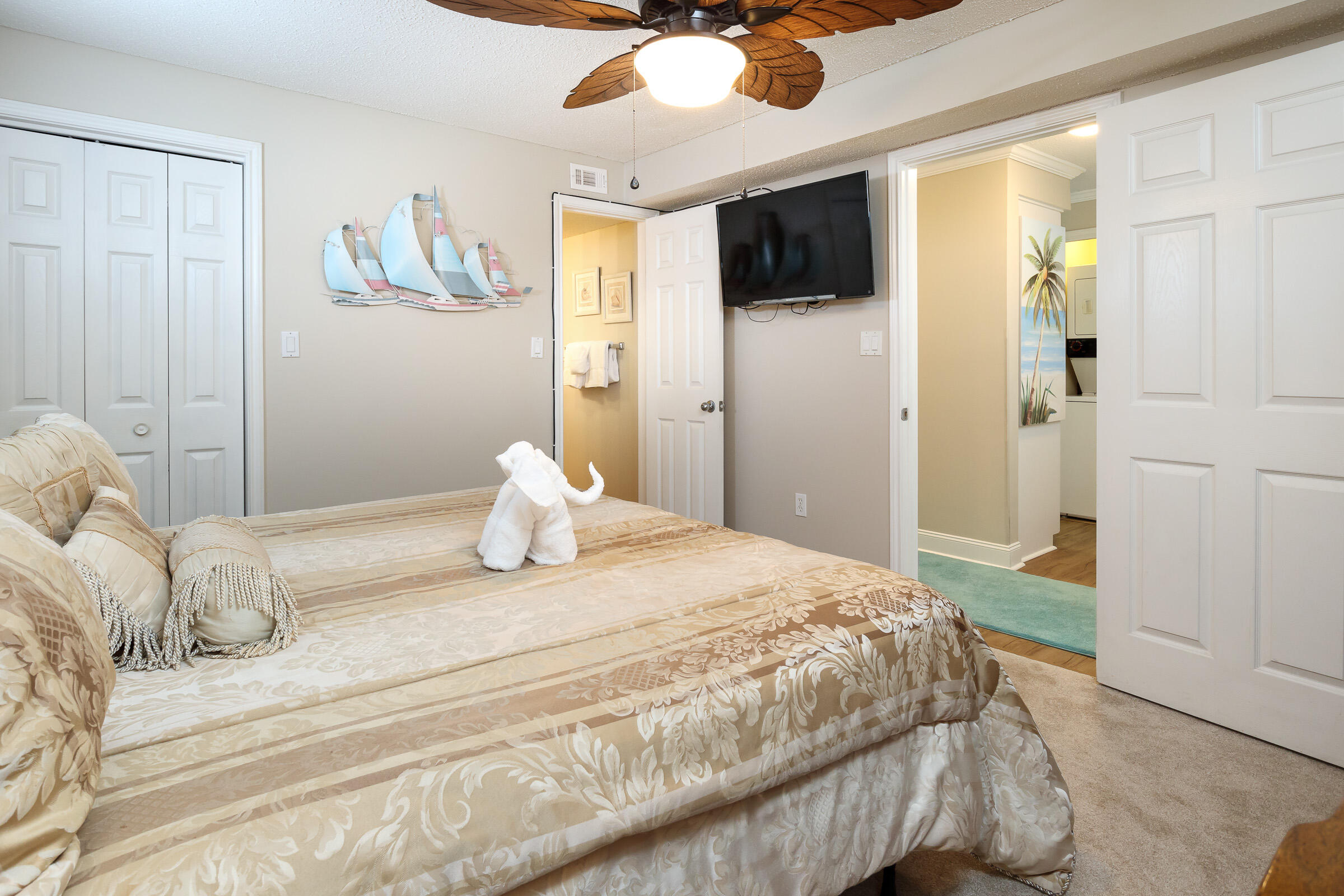 PALMS CONDO - Residential