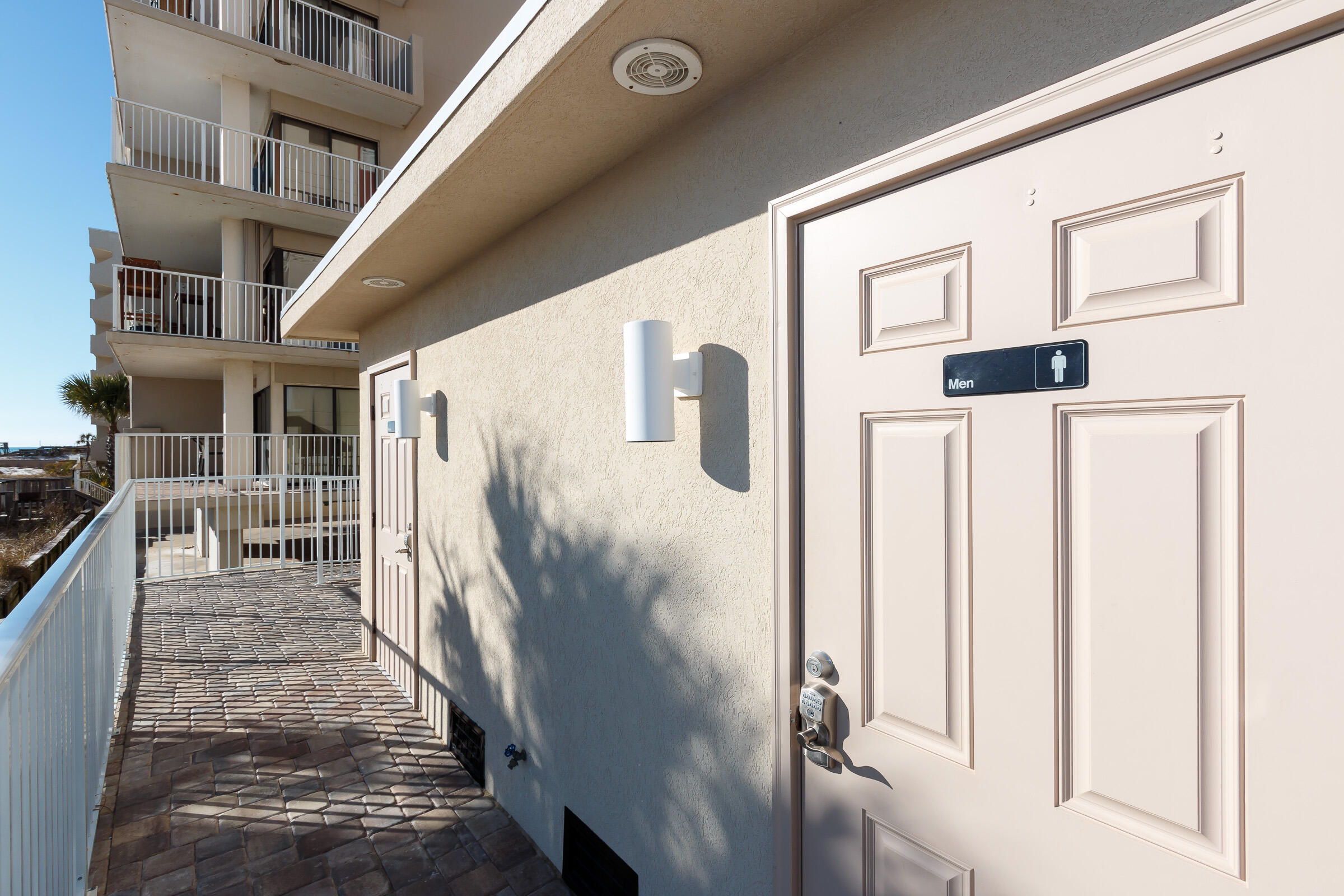 PALMS CONDO - Residential