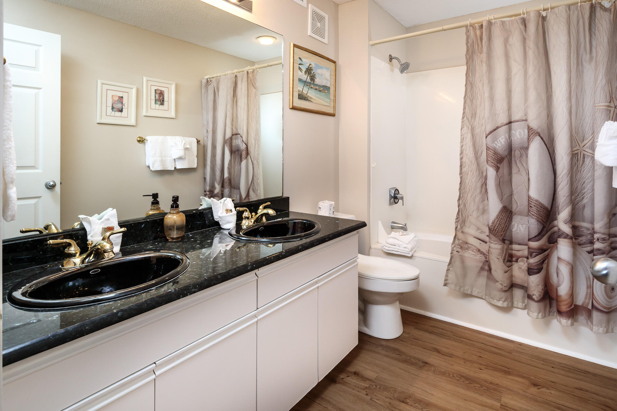 PALMS CONDO - Residential