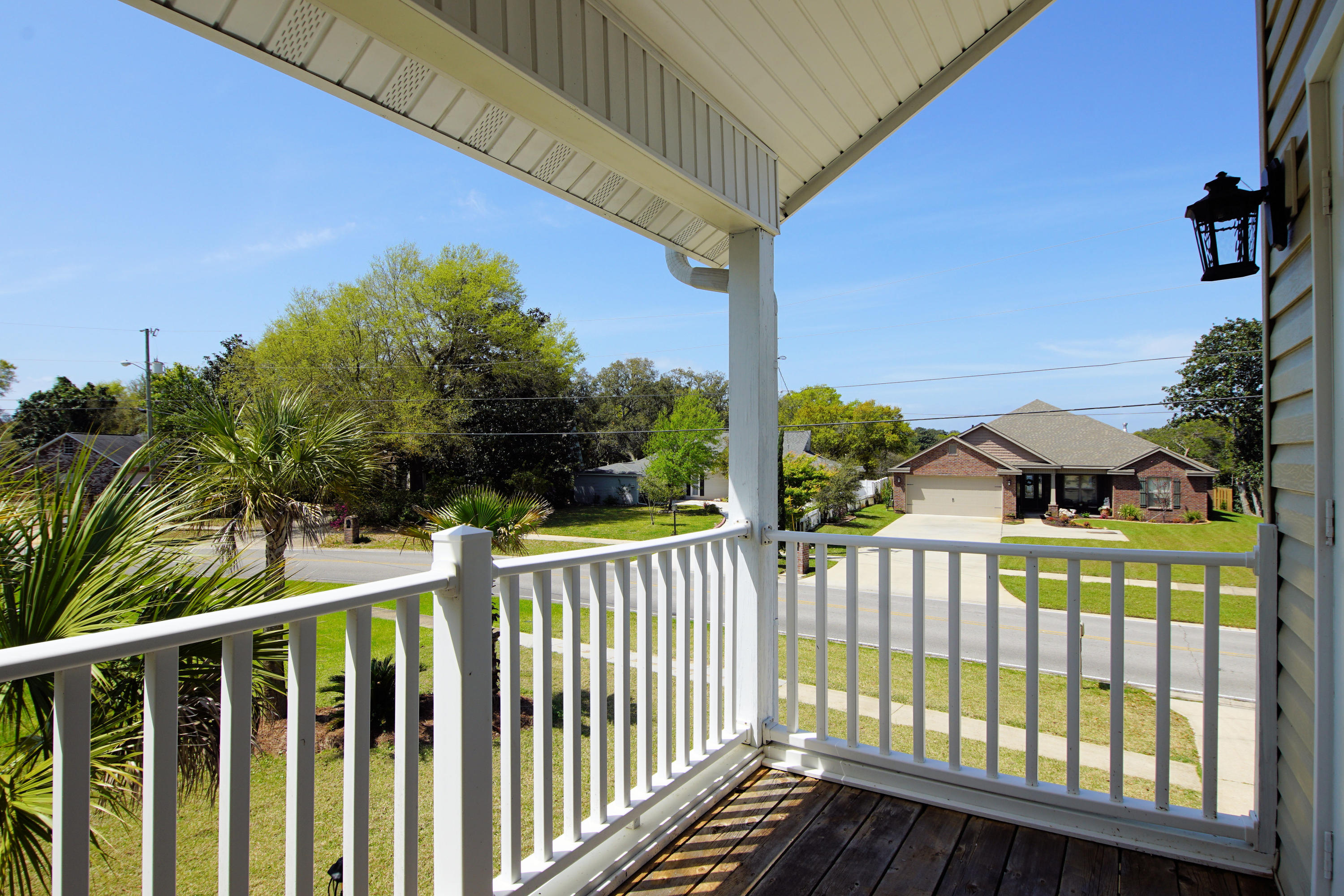 LAKESIDE VILLAGE - Residential