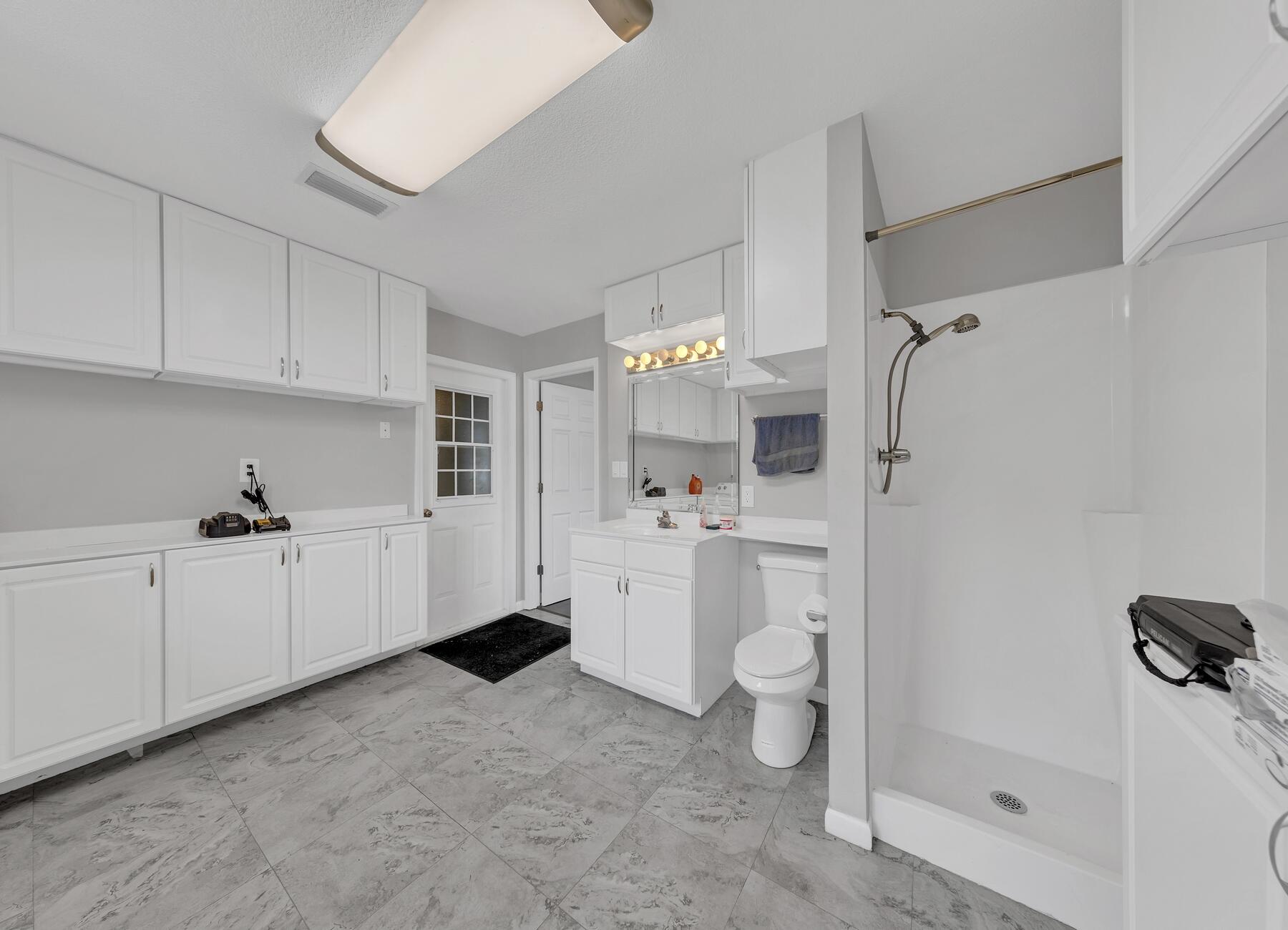 FIELD S/D 2ND ADDN - Residential Lease