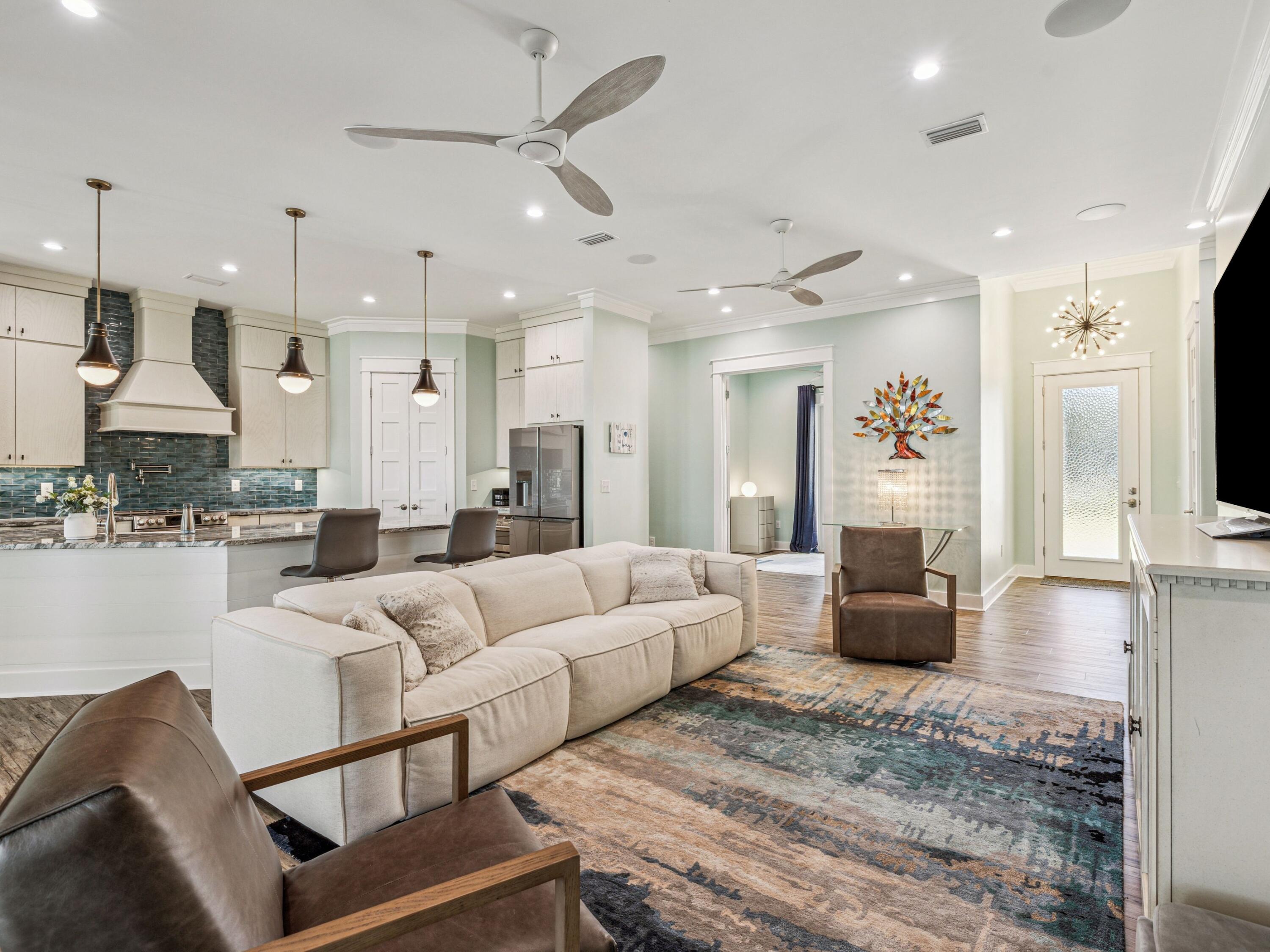 BAY GROVE - Residential