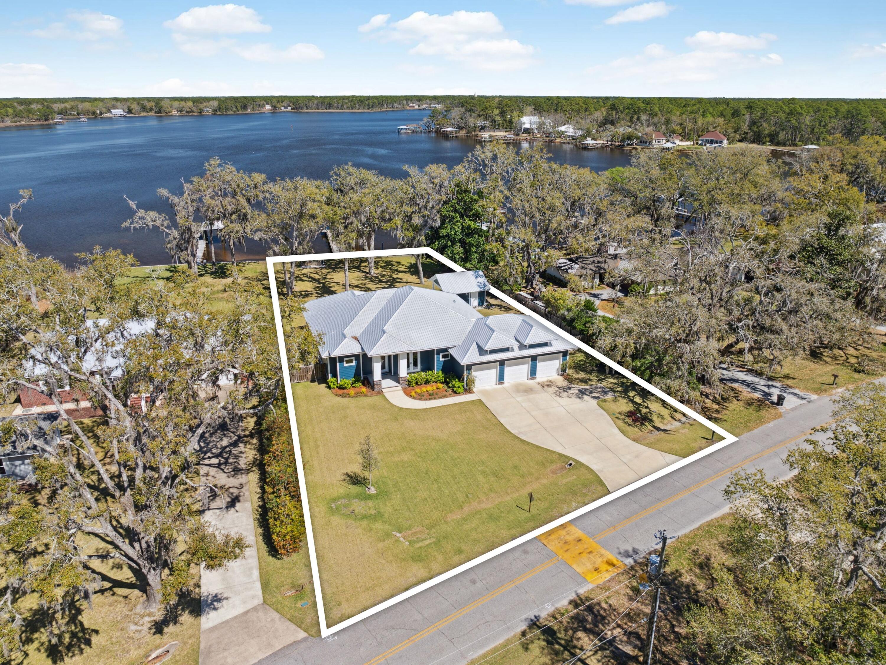 BAY GROVE - Residential