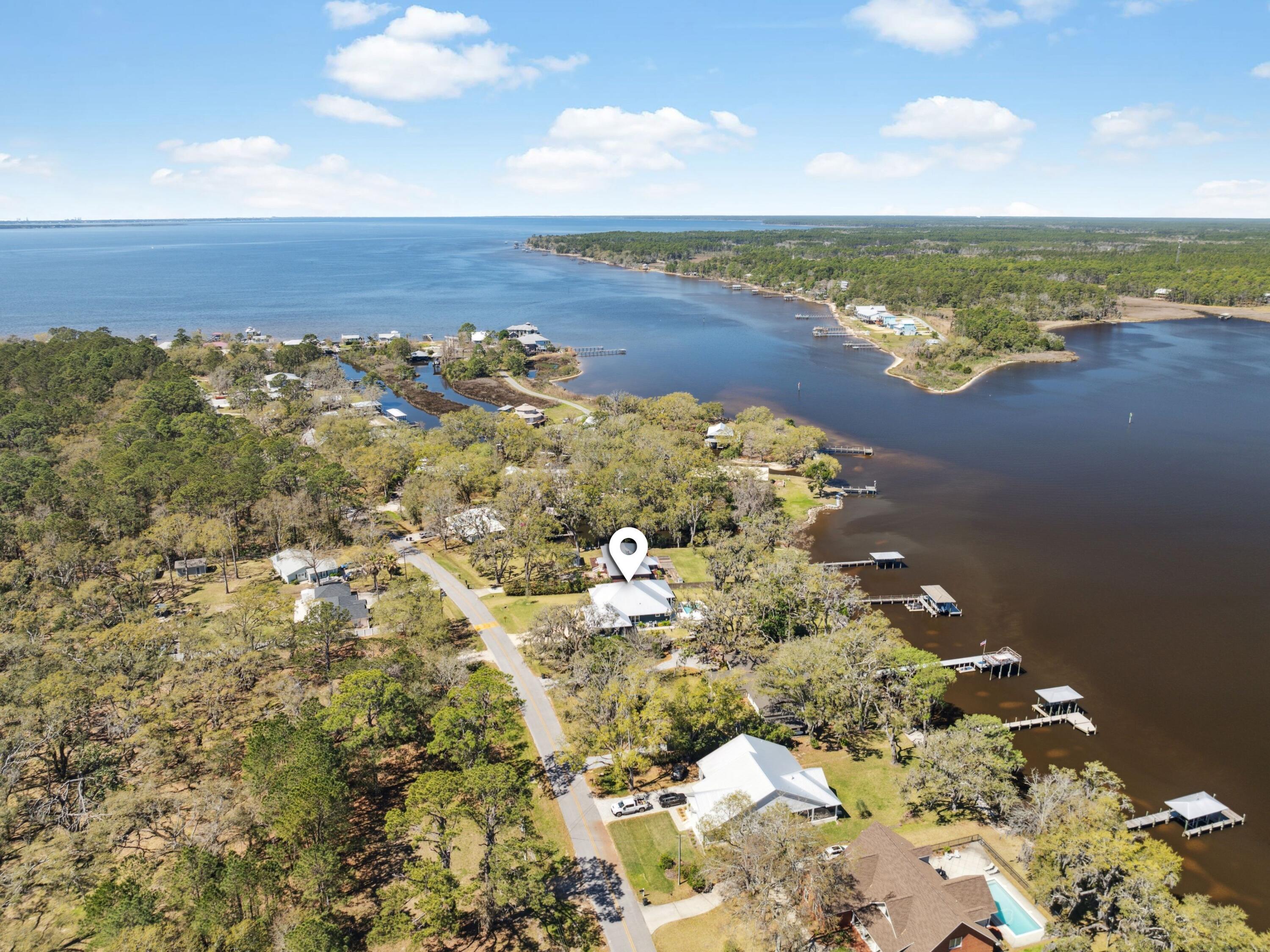 BAY GROVE - Residential