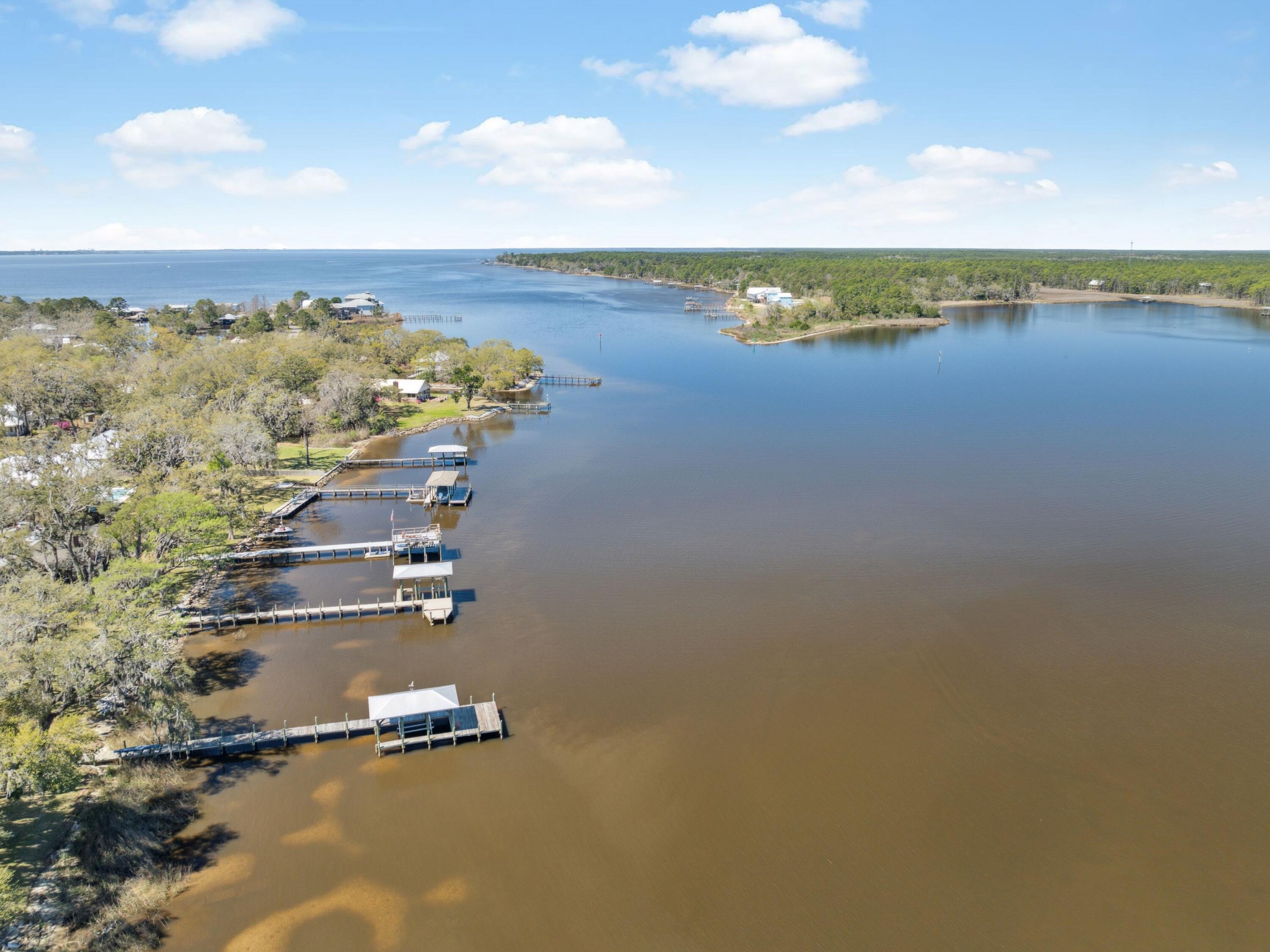 BAY GROVE - Residential