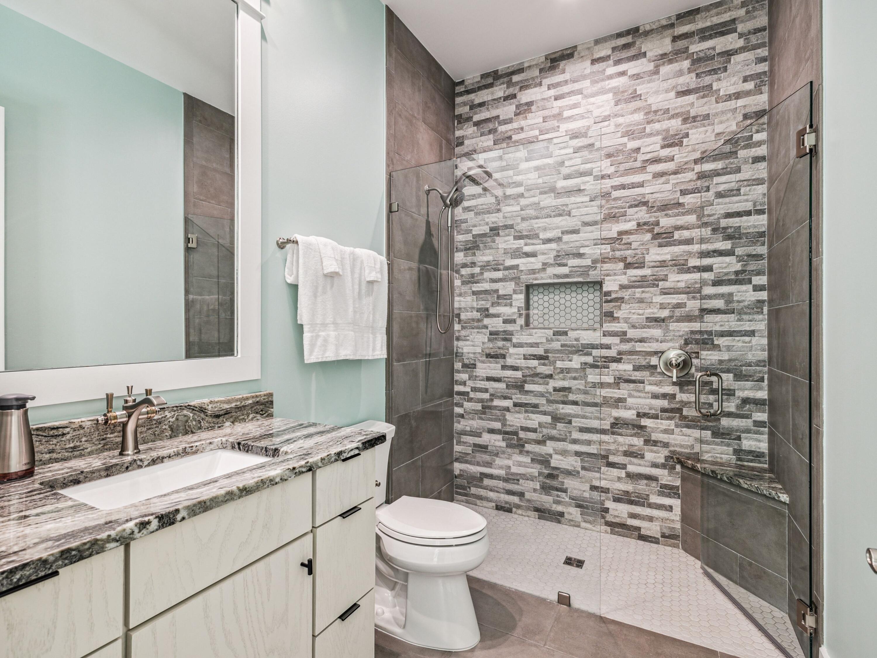 BAY GROVE - Residential