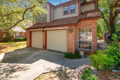 Photo of 204 Parkwood Circle, Niceville, FL 32578 (MLS # 975347)