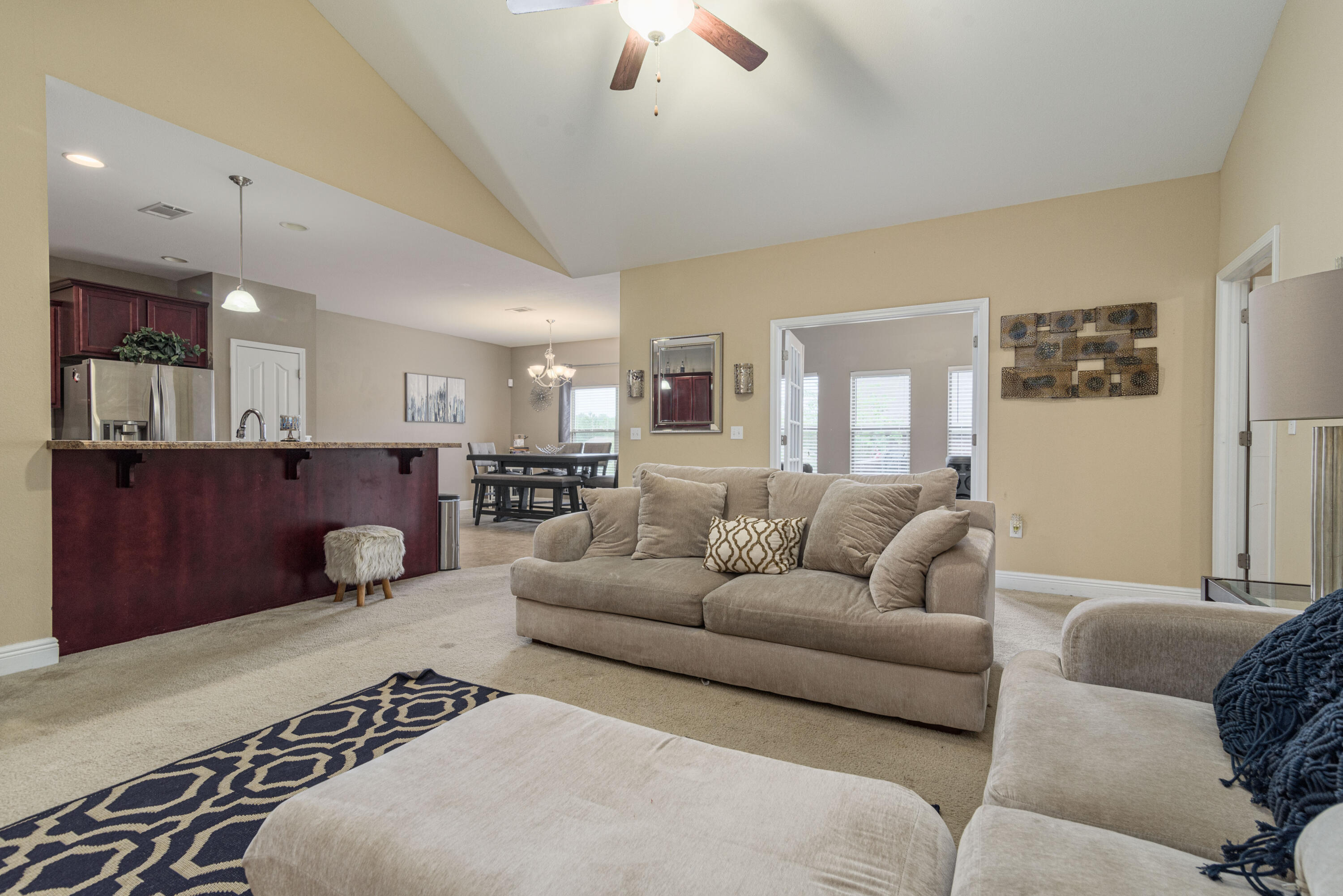 ROLLING RIDGE - Residential