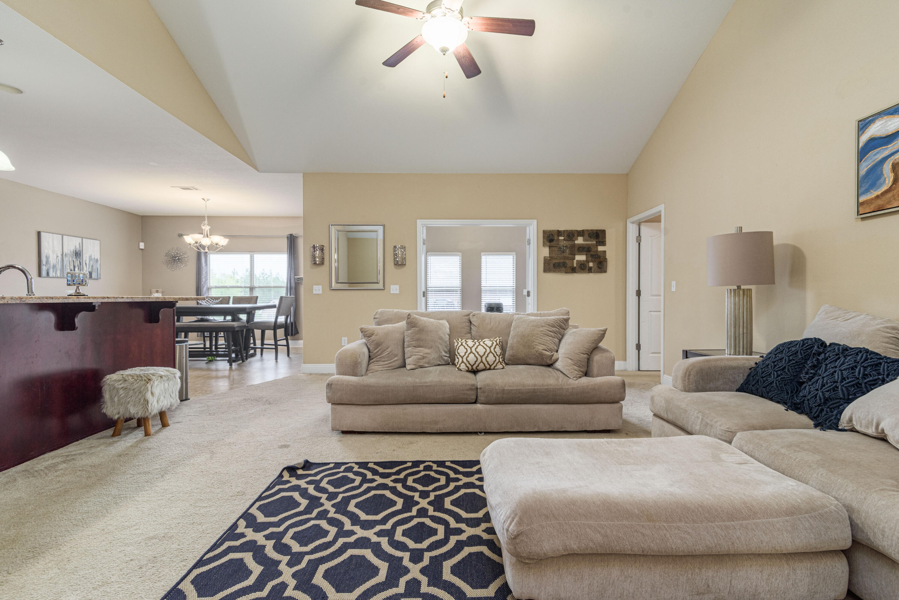 ROLLING RIDGE - Residential