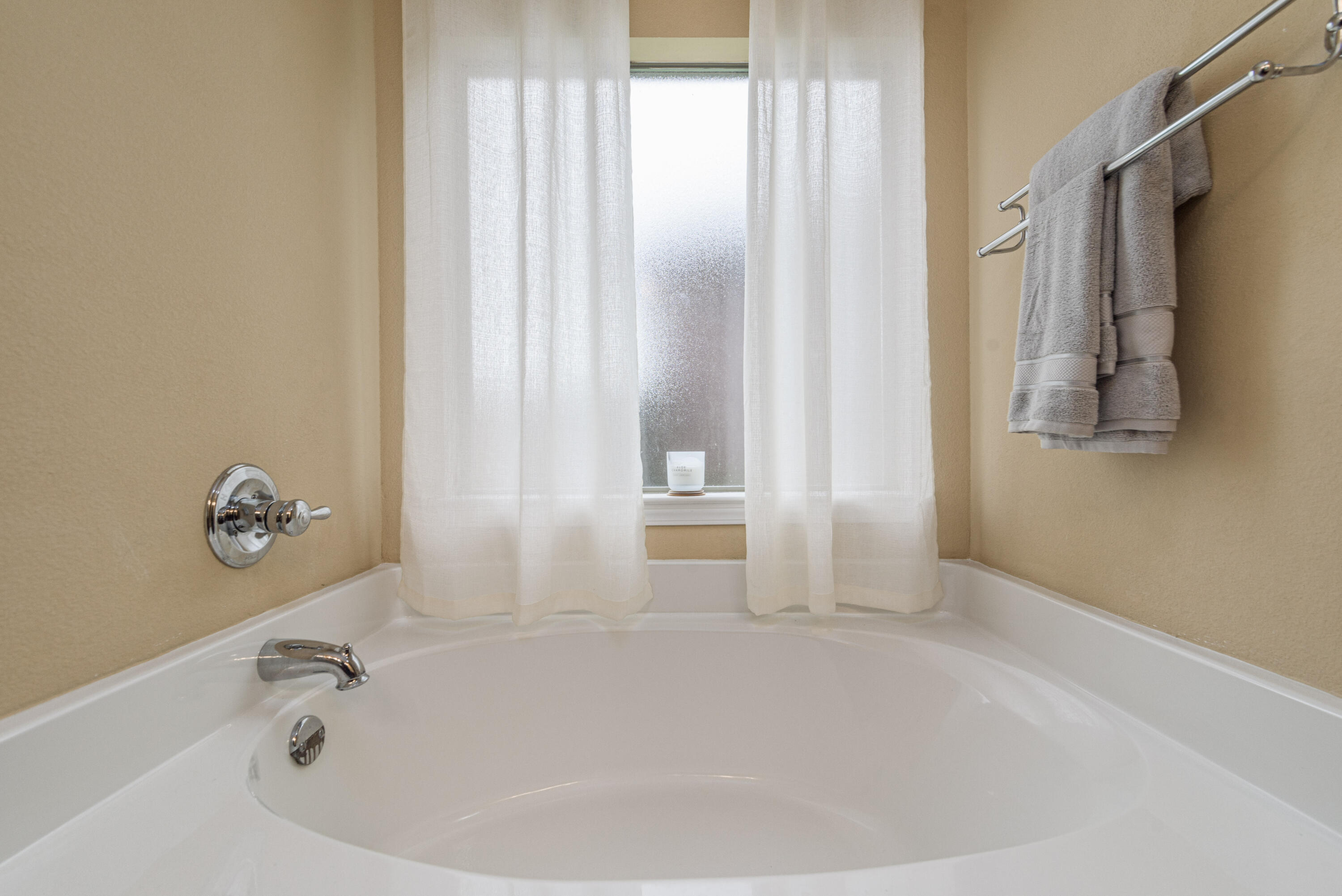 ROLLING RIDGE - Residential