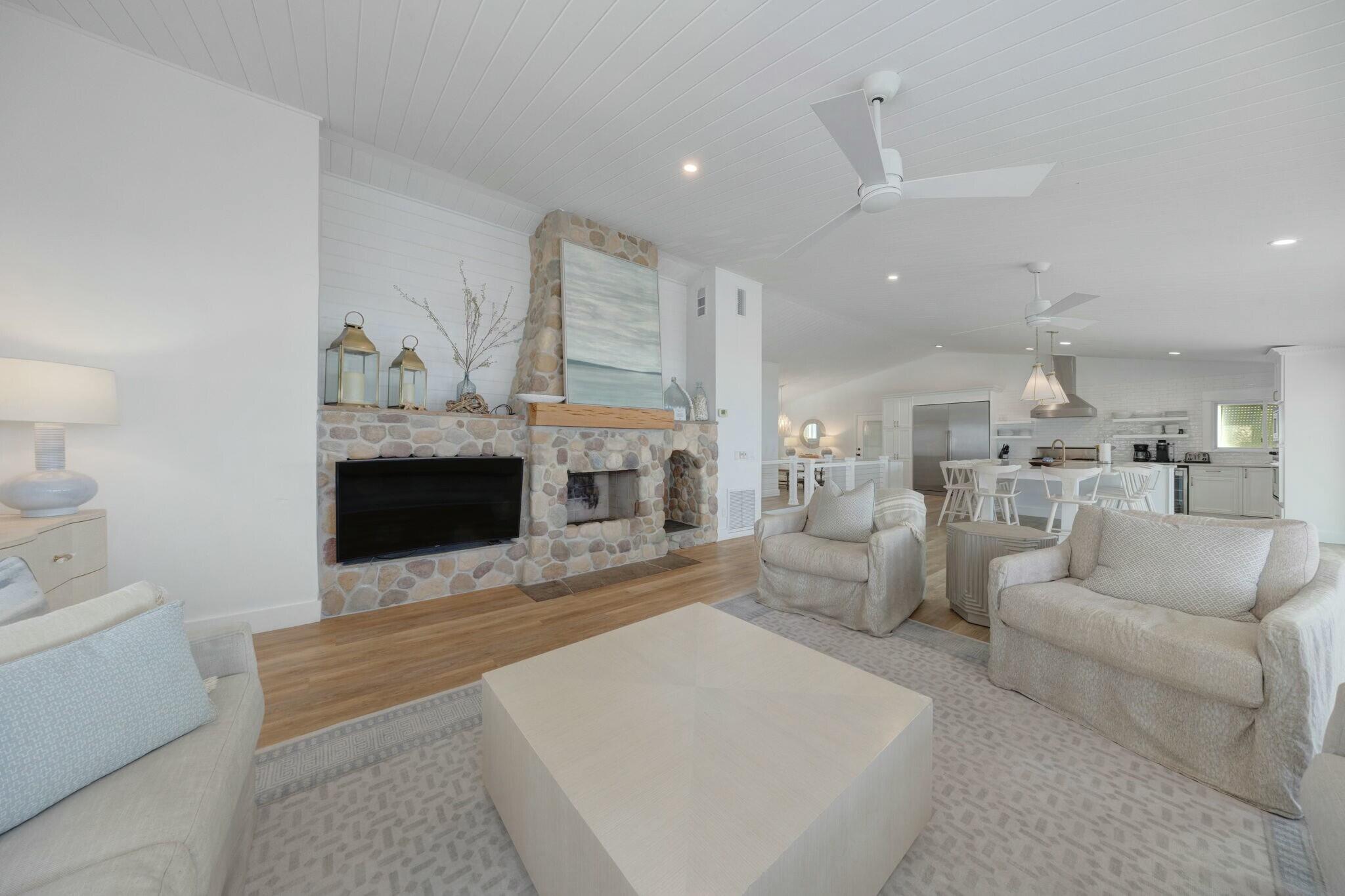 CAMP CREEK LAKE - Residential